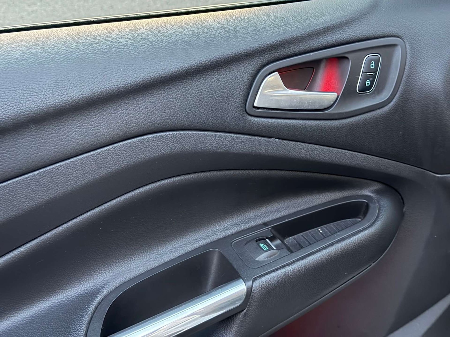 Used Ford Kuga 2017 for sale - 77437448: Photo 42