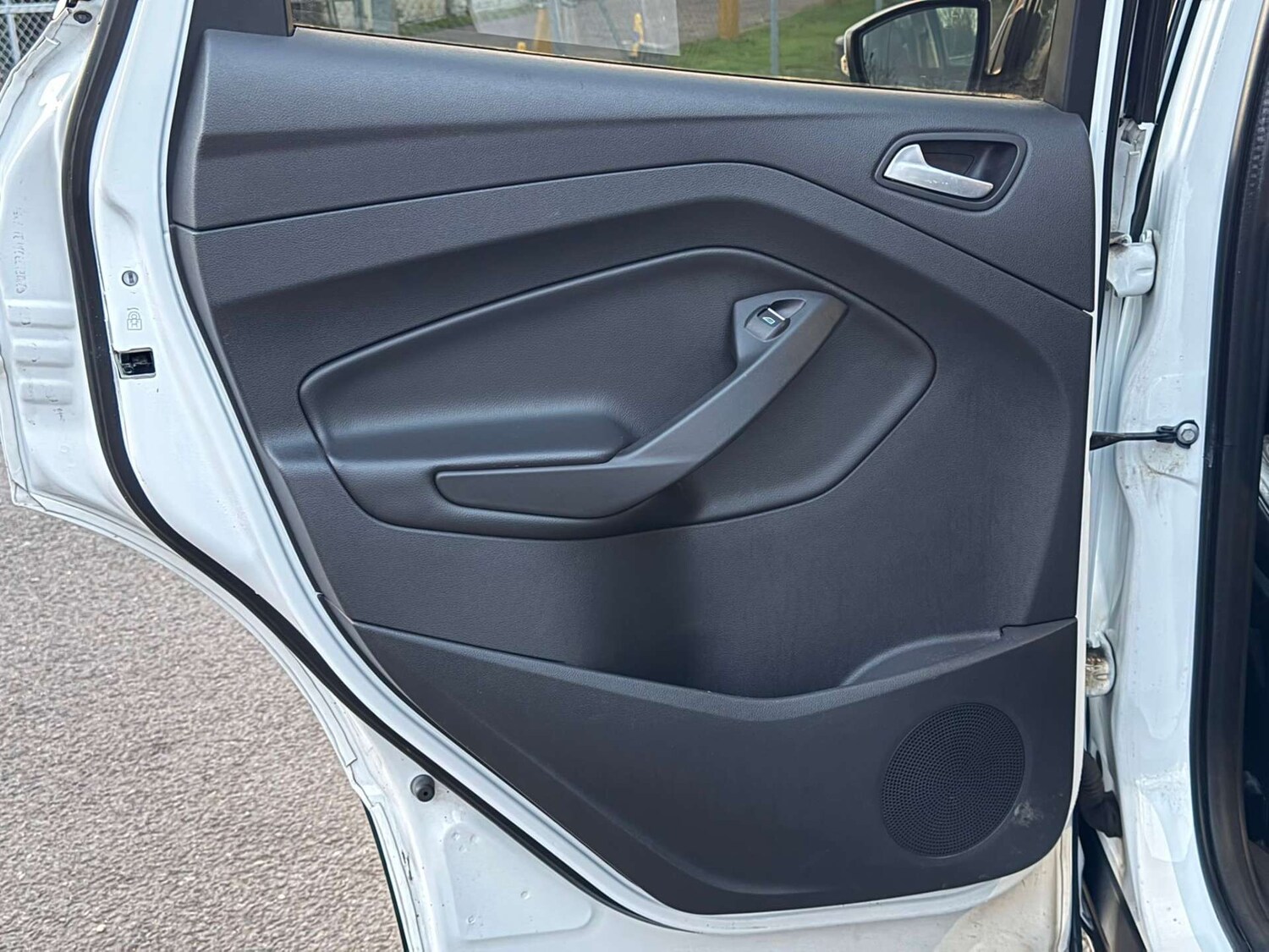 Used Ford Kuga 2017 for sale - 77437448: Photo 43