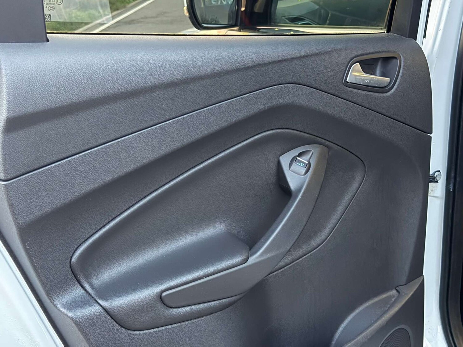 Used Ford Kuga 2017 for sale - 77437448: Photo 44