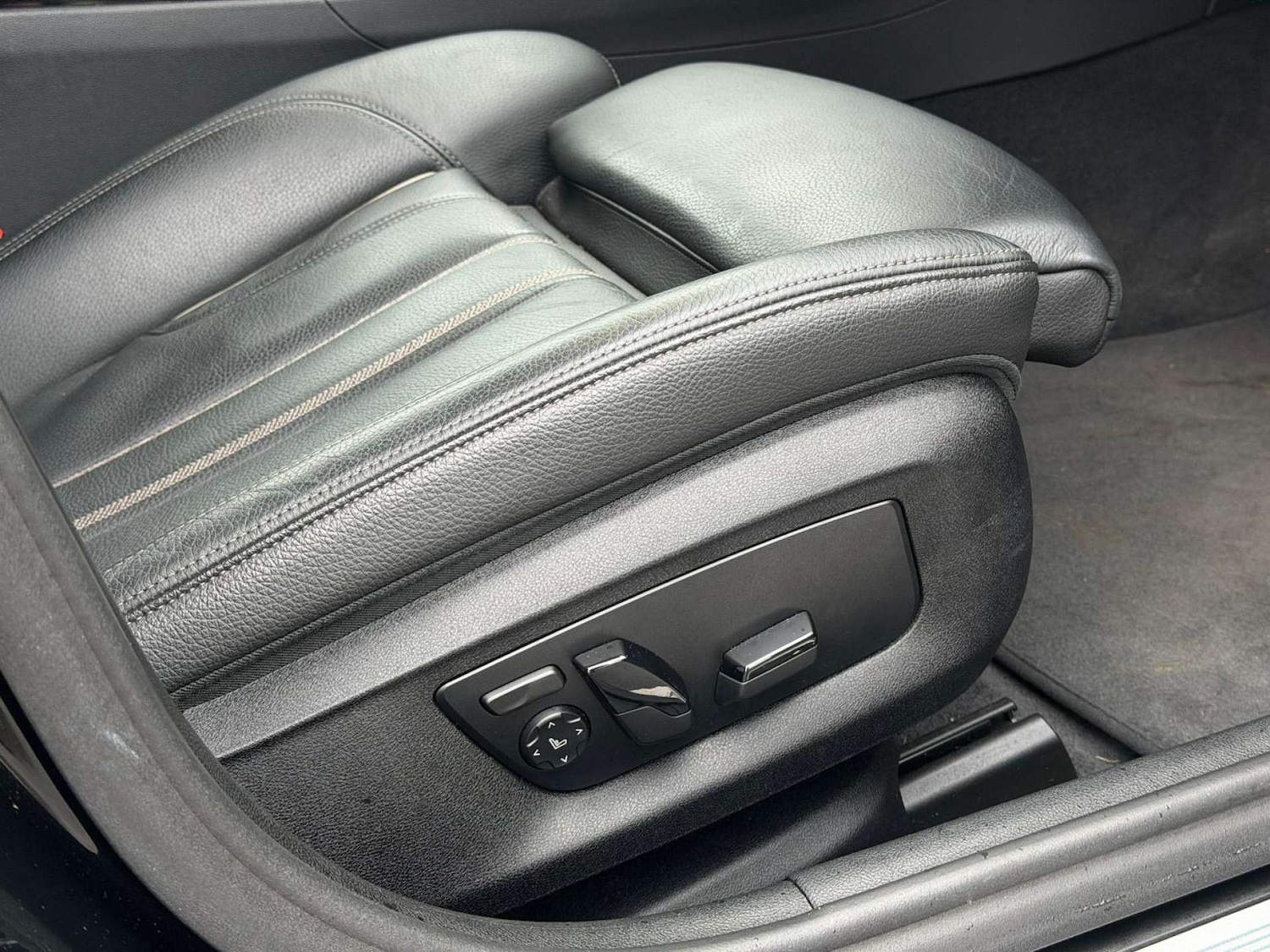 Used BMW 5 Series 2022 for sale - 77437574: Photo 45