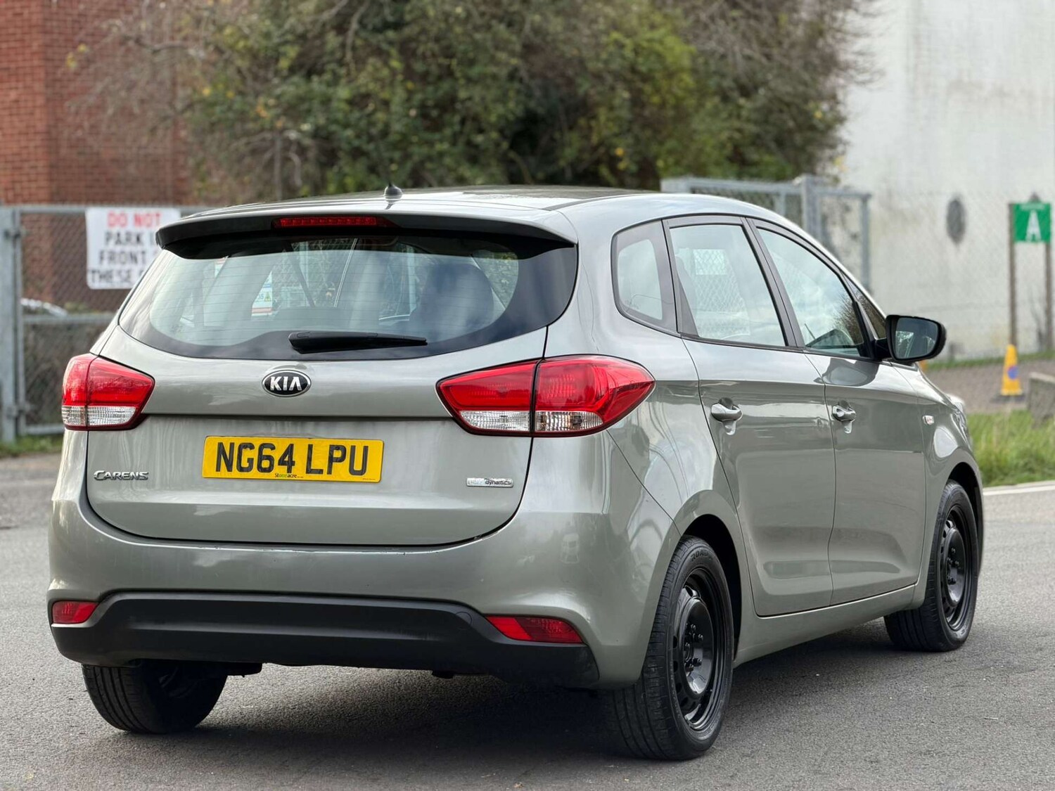 Used Kia Carens 2015 for sale - 77437614: Photo 15