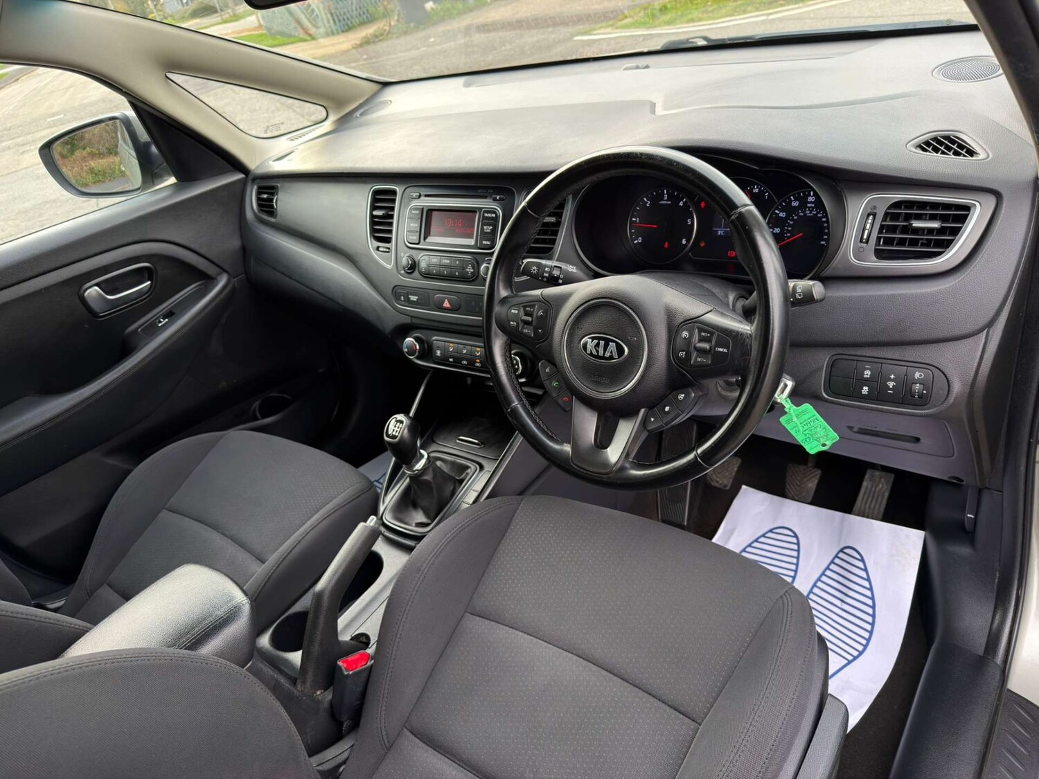 Used Kia Carens 2015 for sale - 77437614: Photo 26