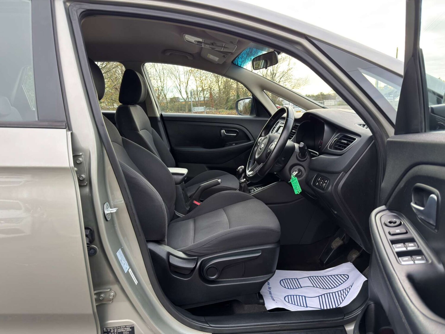 Used Kia Carens 2015 for sale - 77437614: Photo 29