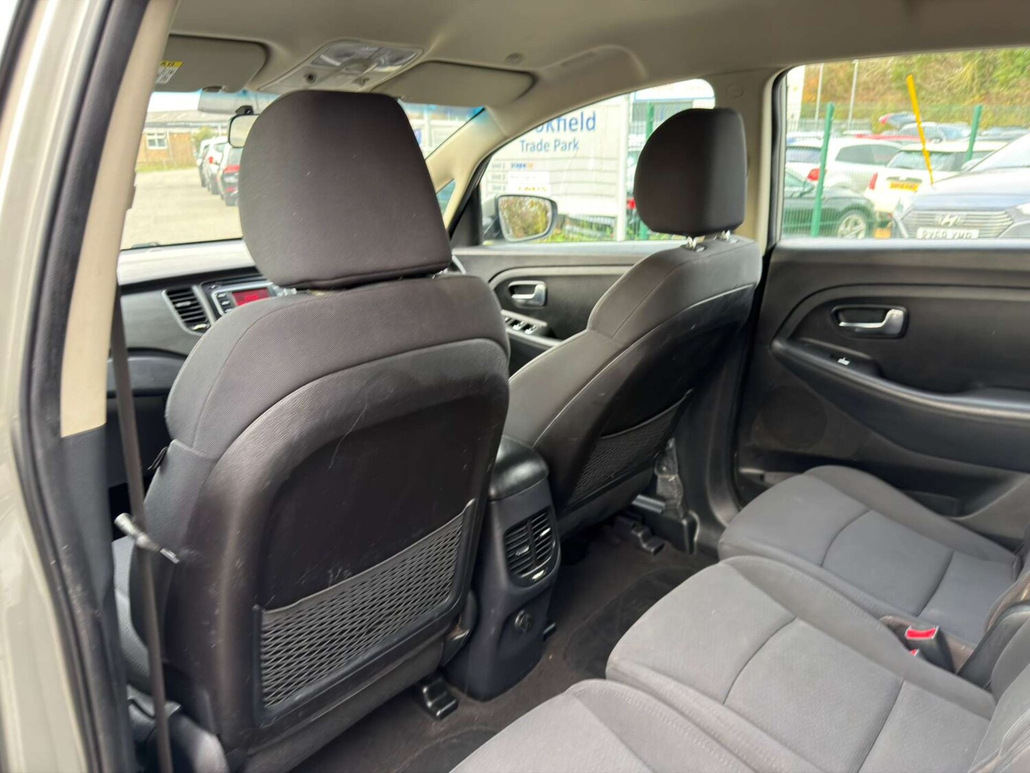 Used Kia Carens 2015 for sale - 77437614: Photo 30