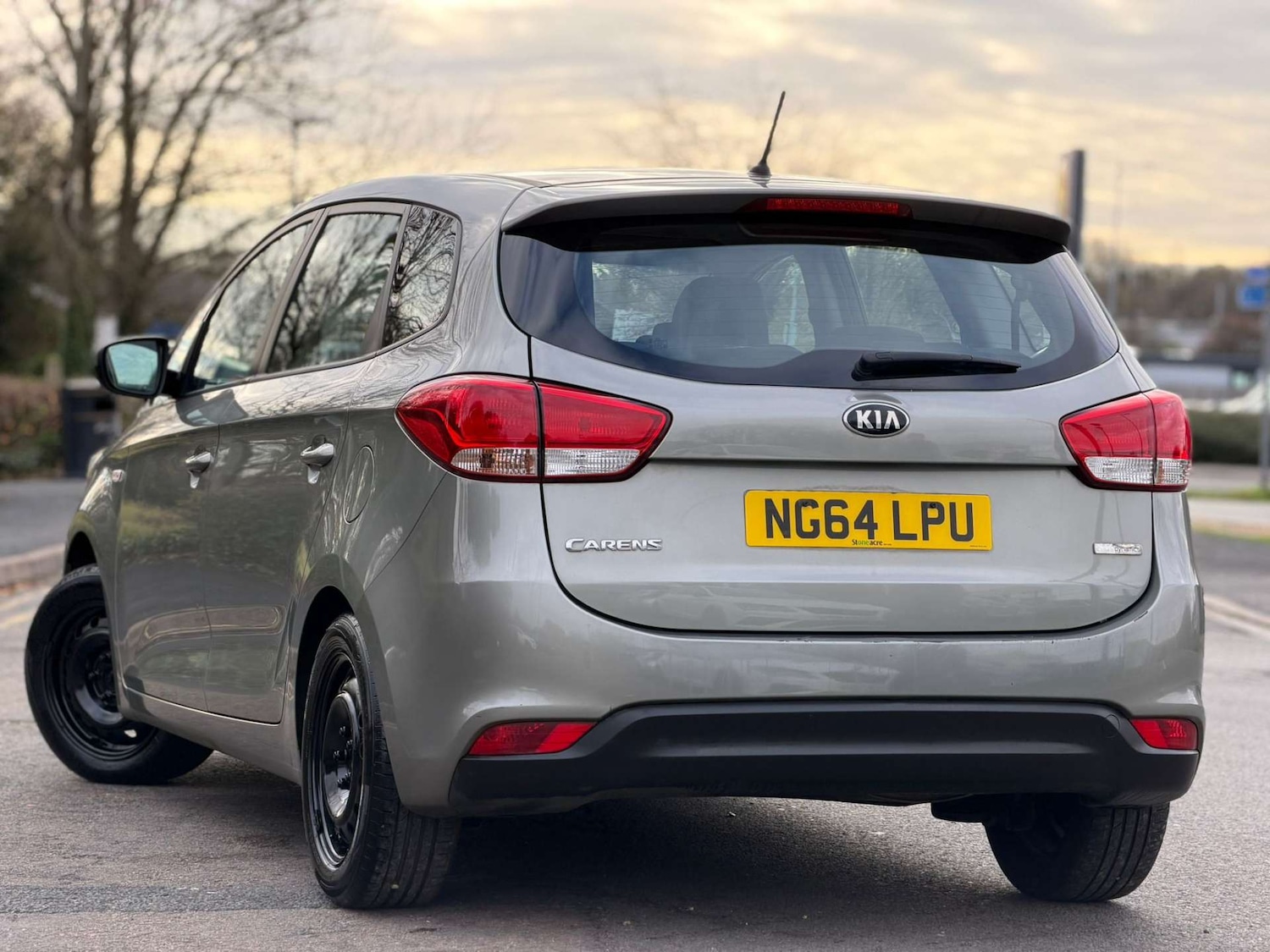 Used Kia Carens 2015 for sale - 77437614: Photo 4