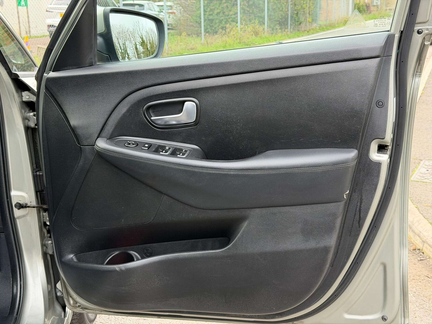 Used Kia Carens 2015 for sale - 77437614: Photo 51