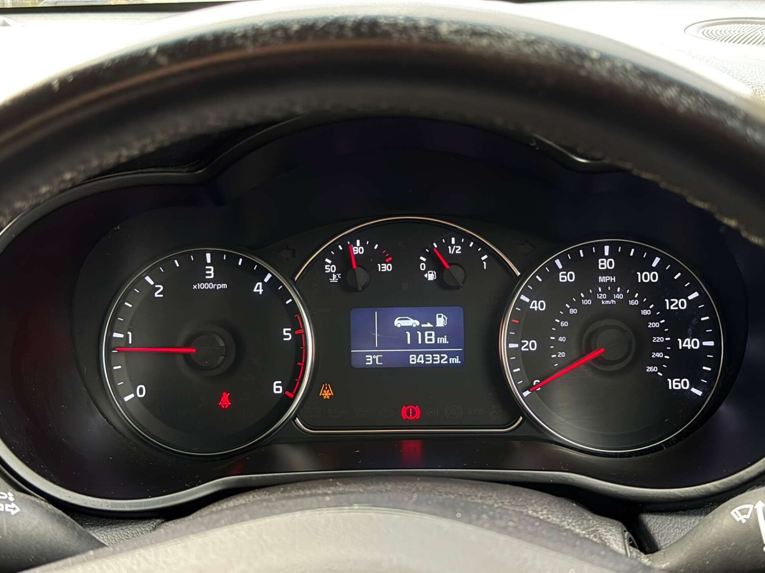 Used Kia Carens 2015 for sale - 77437614: Photo 57