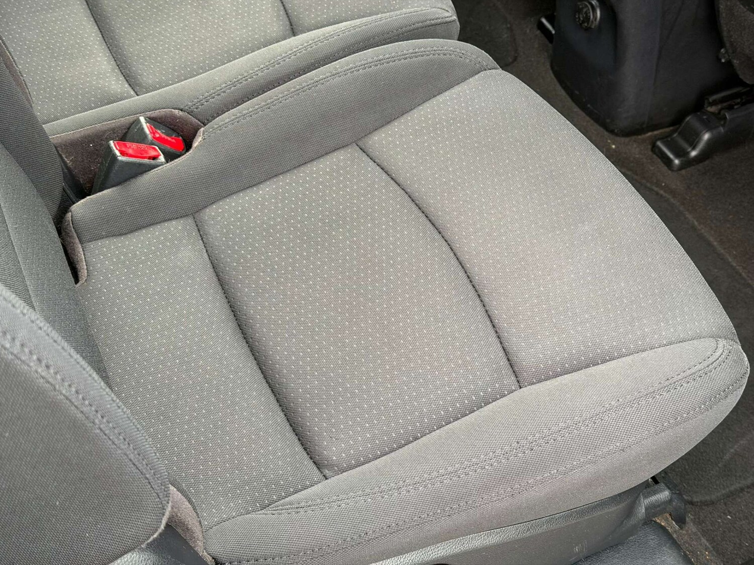 Used Kia Carens 2015 for sale - 77437614: Photo 79