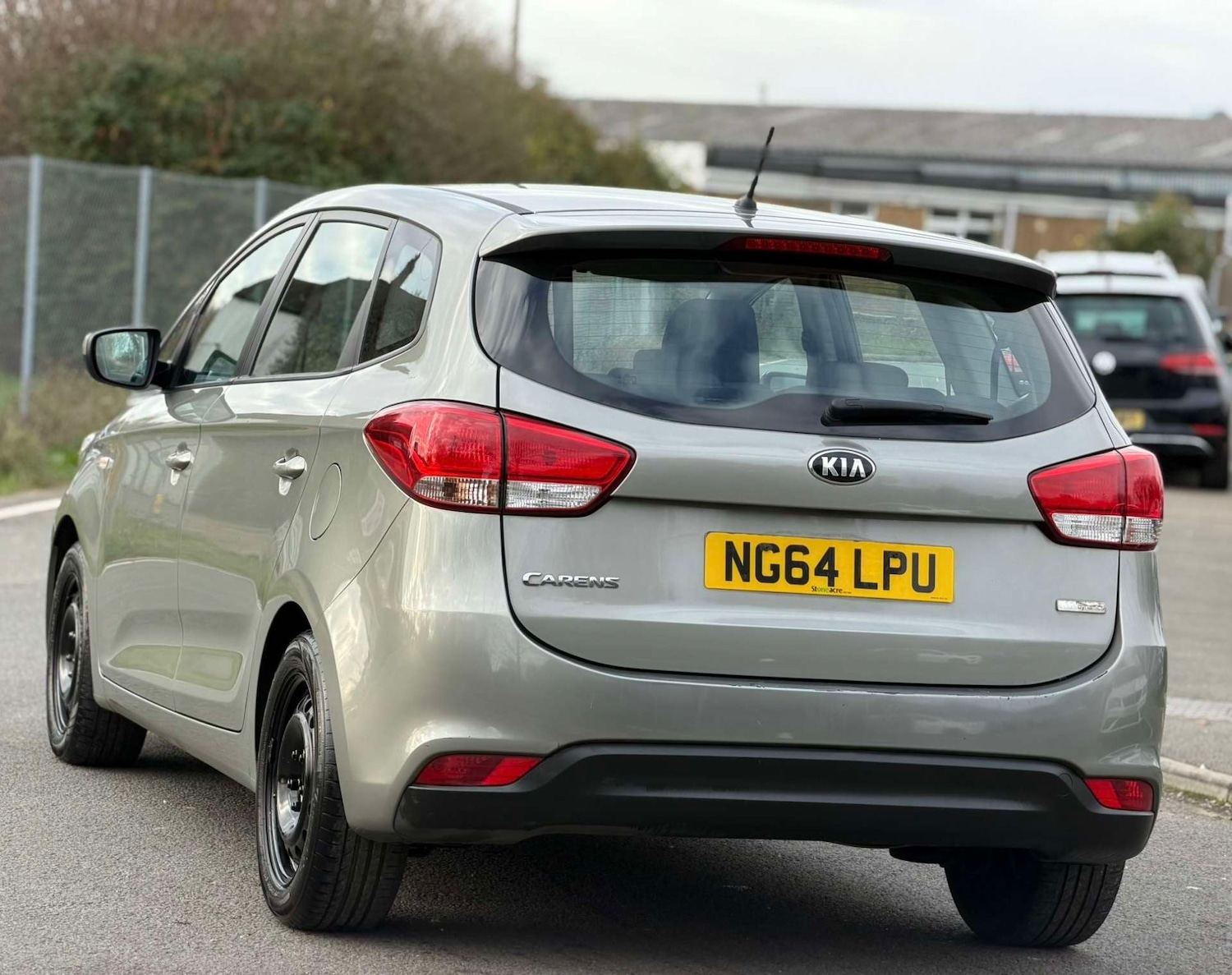 Used Kia Carens 2015 for sale - 77437614: Photo 8