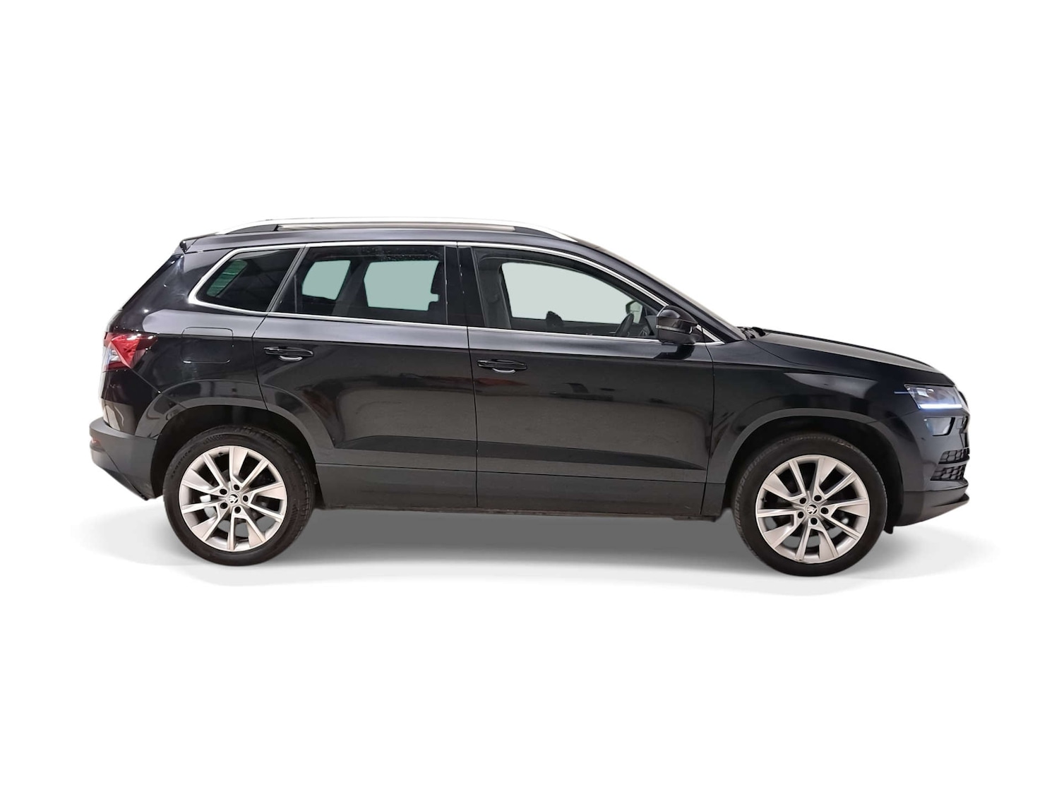 Used Skoda Karoq 2021 for sale - 77818840: Photo 2