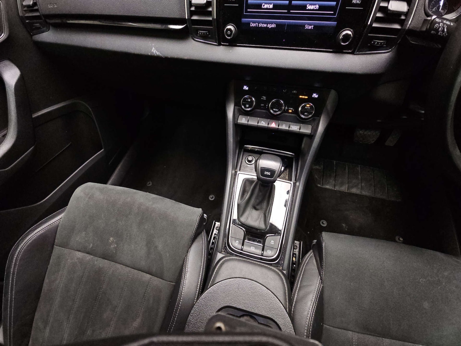 Used Skoda Karoq 2021 for sale - 77818840: Photo 9