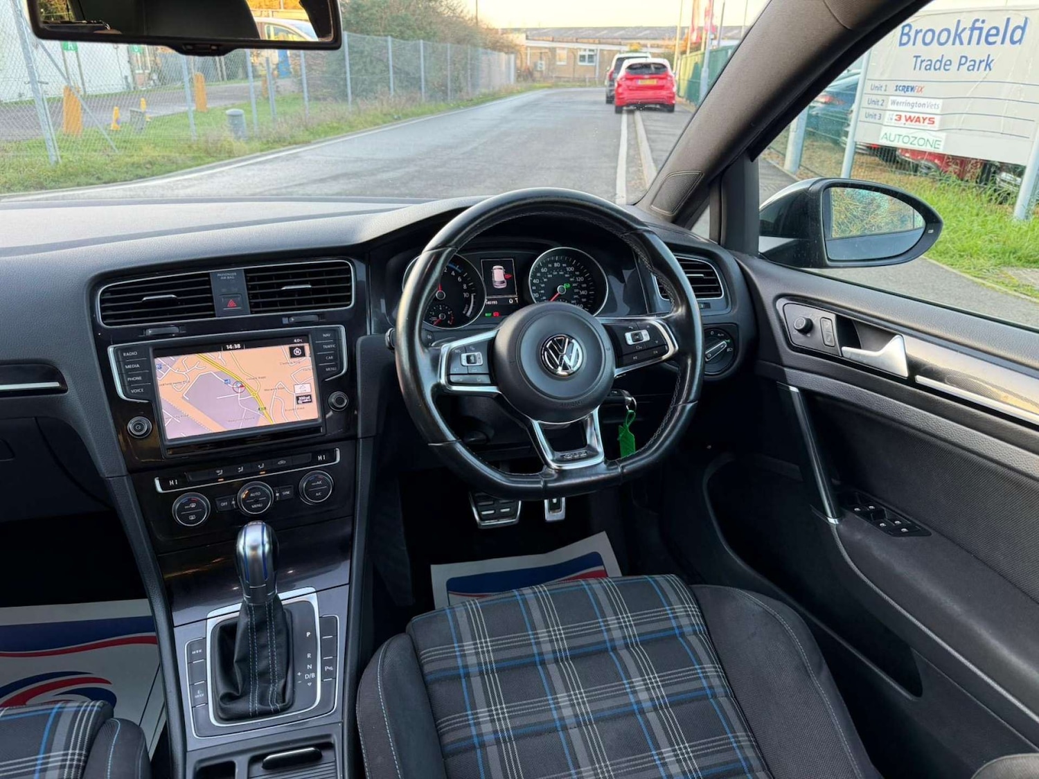 Used Volkswagen Golf 2016 for sale - 77437612: Photo 24