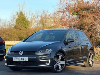 Used Volkswagen Golf 2016 for sale - 77437612: Photo