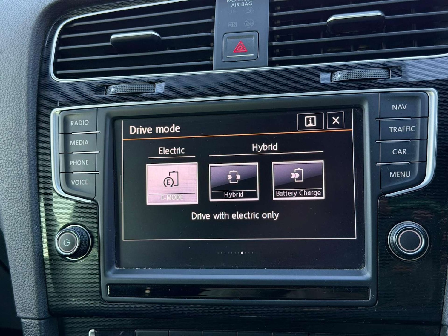 Used Volkswagen Golf 2016 for sale - 77437612: Photo 50