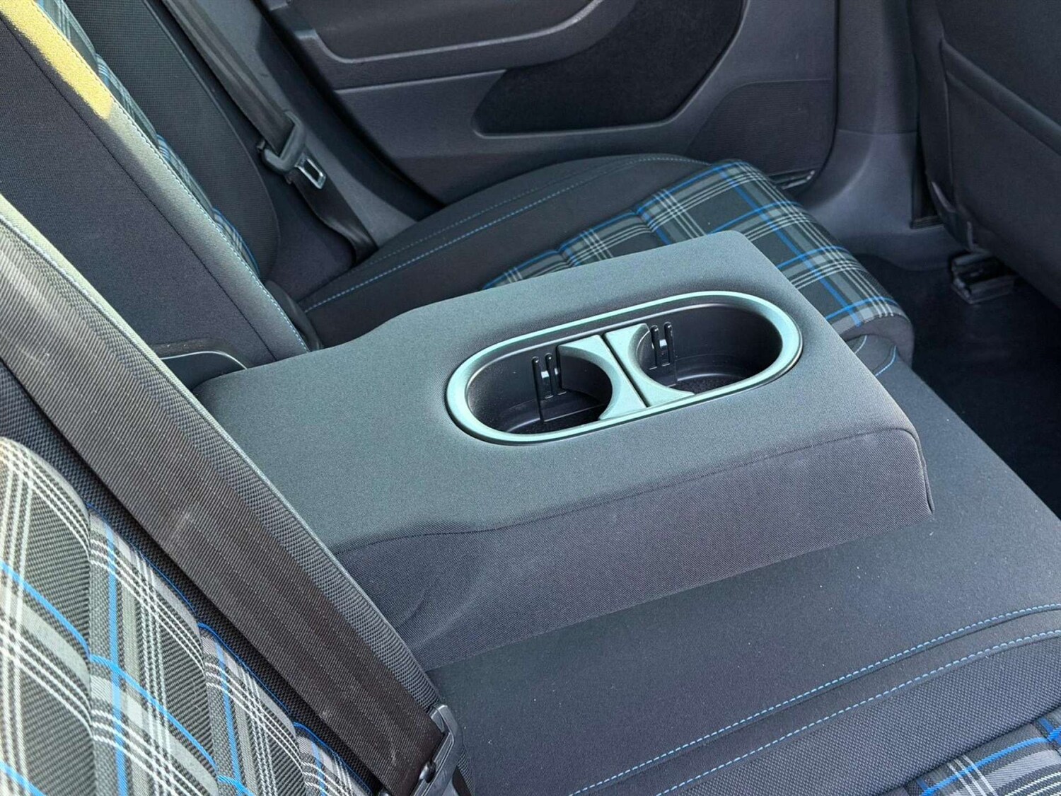 Used Volkswagen Golf 2016 for sale - 77437612: Photo 84