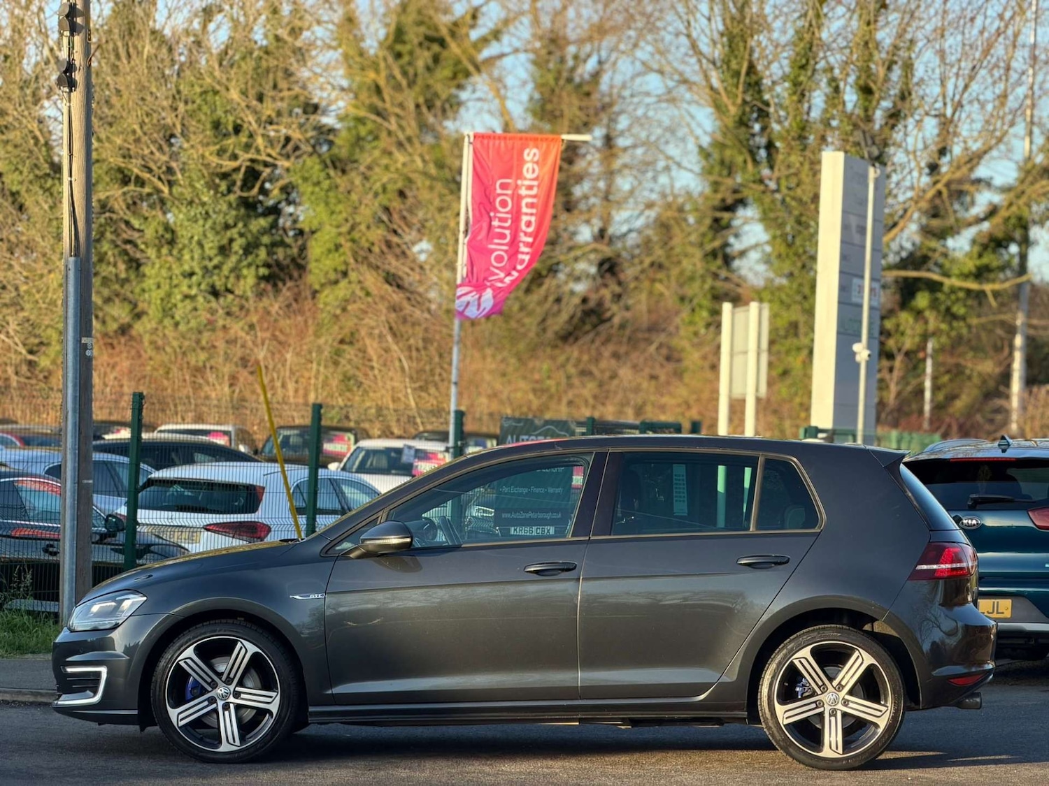 Used Volkswagen Golf 2016 for sale - 77437612: Photo 9