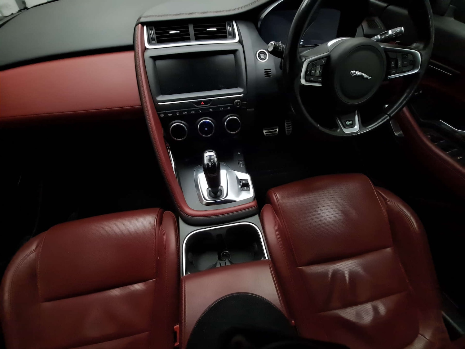 Used Jaguar E-Pace 2018 for sale - 77920756: Photo 9