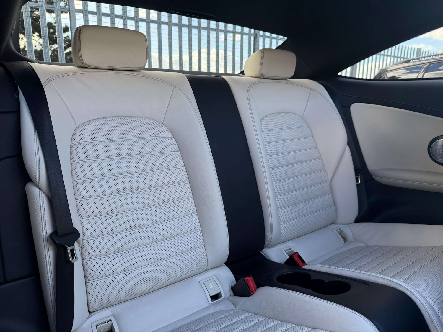 Used Mercedes-Benz C Class 2018 for sale - 77581089: Photo 15