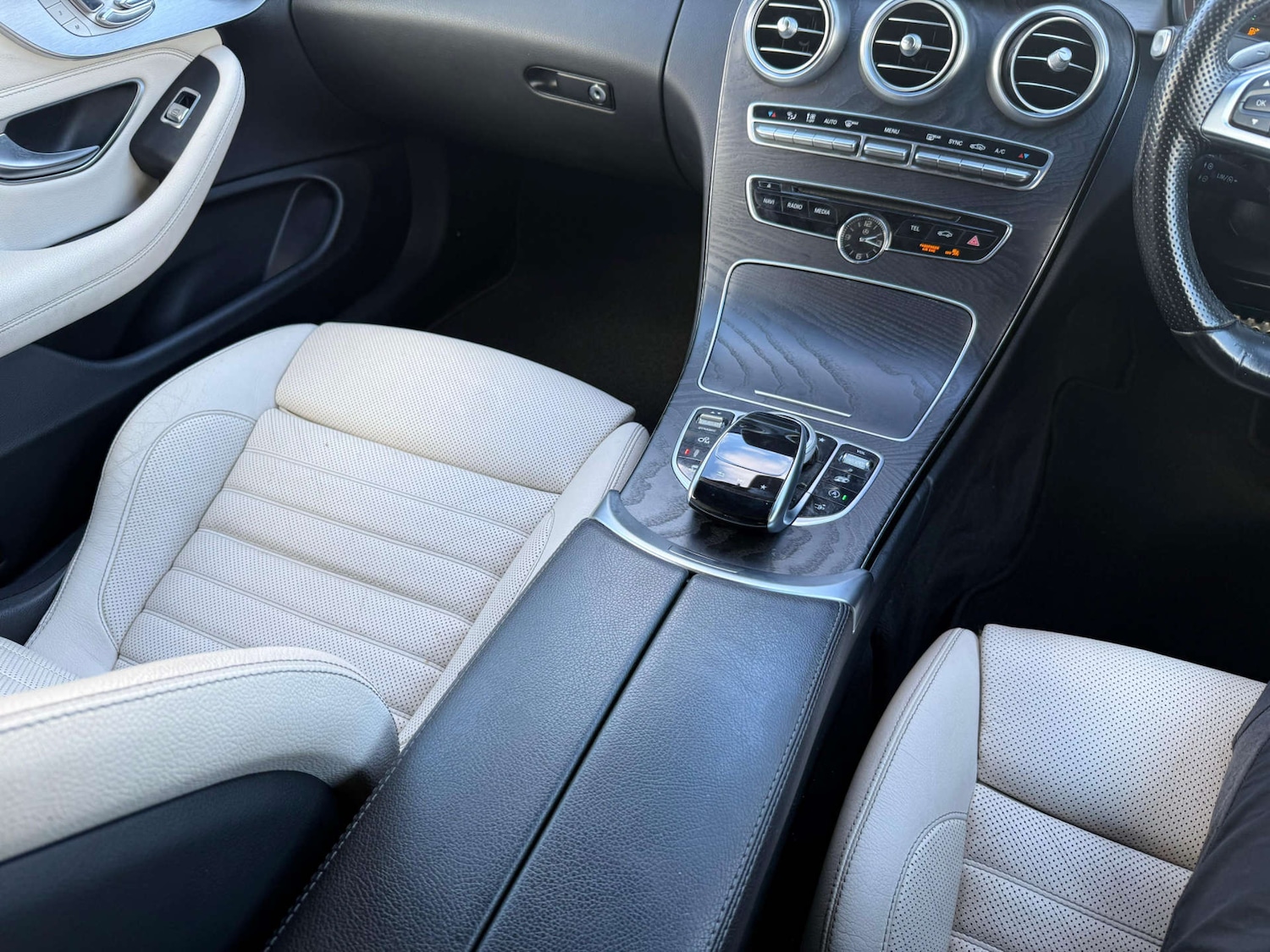 Used Mercedes-Benz C Class 2018 for sale - 77581089: Photo 18