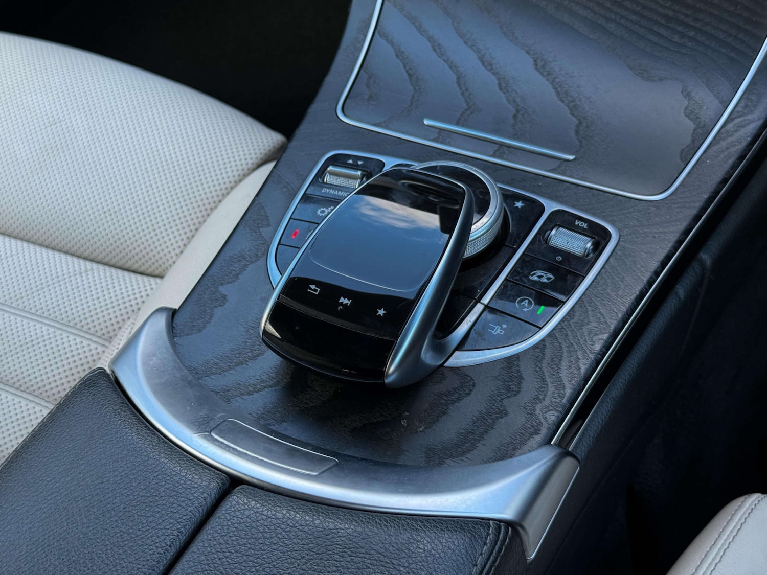 Used Mercedes-Benz C Class 2018 for sale - 77581089: Photo 20