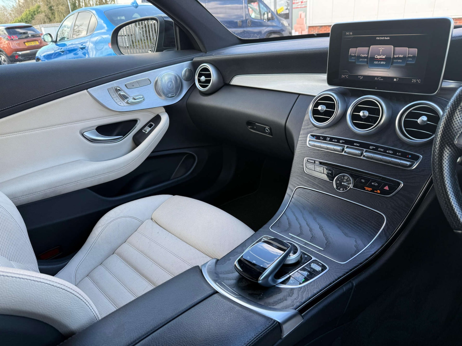 Used Mercedes-Benz C Class 2018 for sale - 77581089: Photo 24