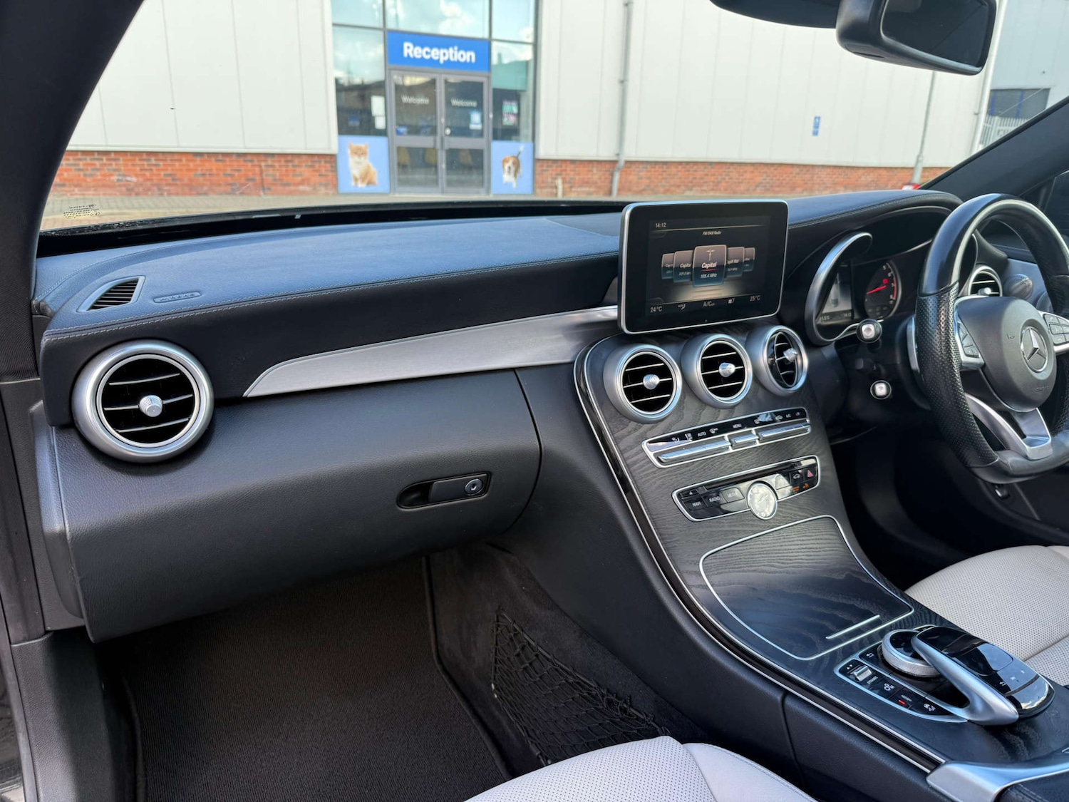 Used Mercedes-Benz C Class 2018 for sale - 77581089: Photo 25