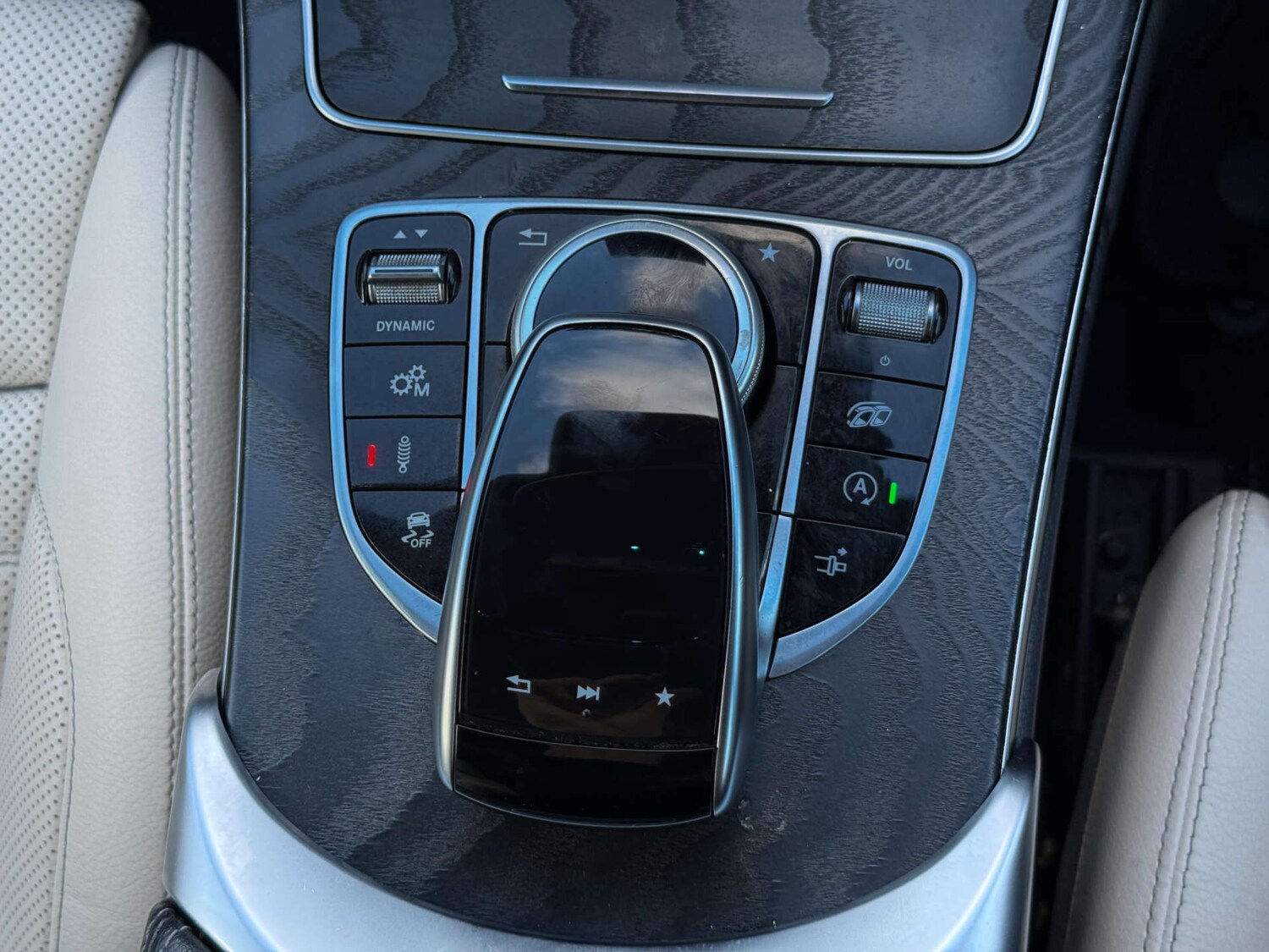 Used Mercedes-Benz C Class 2018 for sale - 77581089: Photo 31