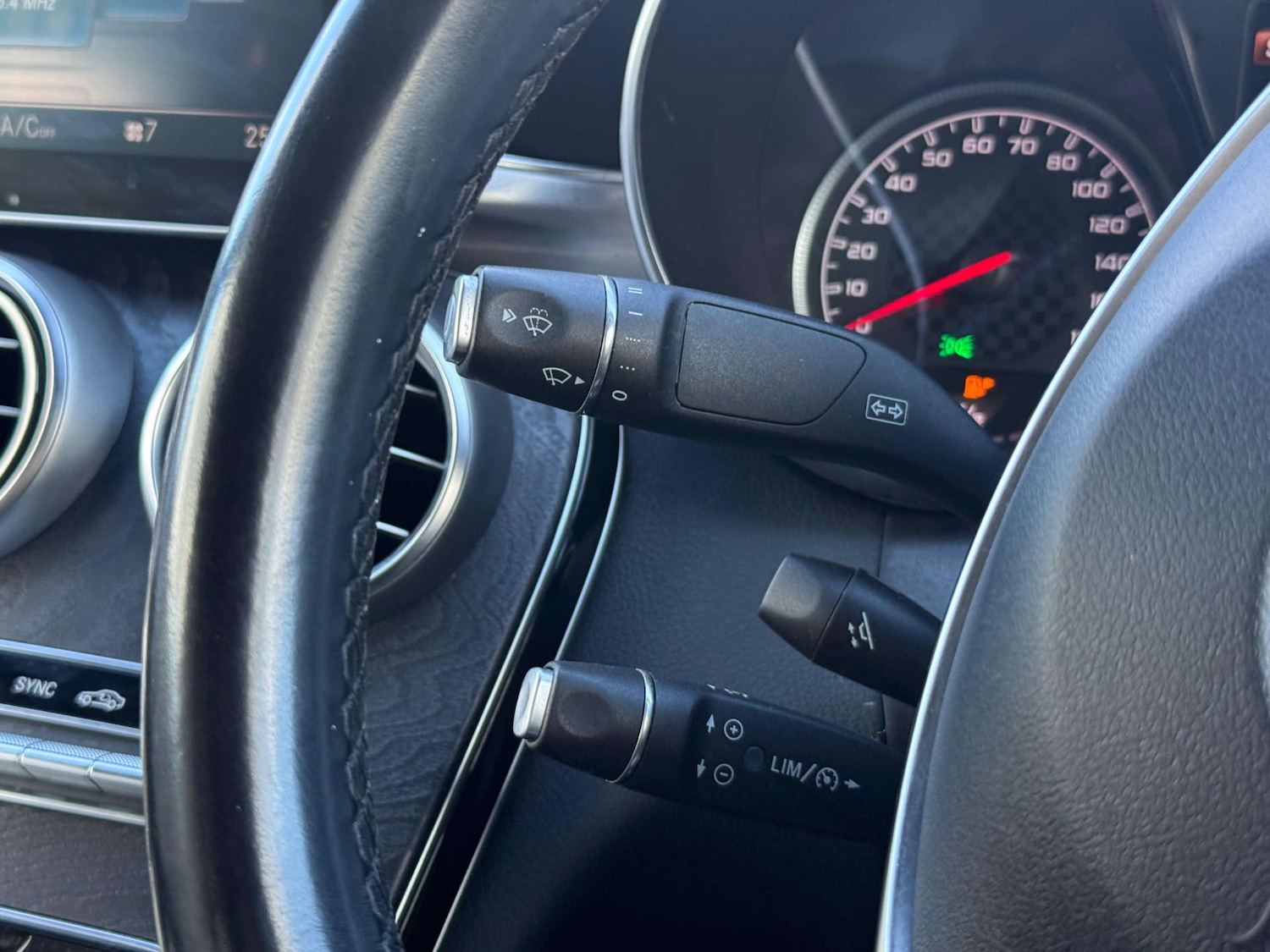 Used Mercedes-Benz C Class 2018 for sale - 77581089: Photo 34