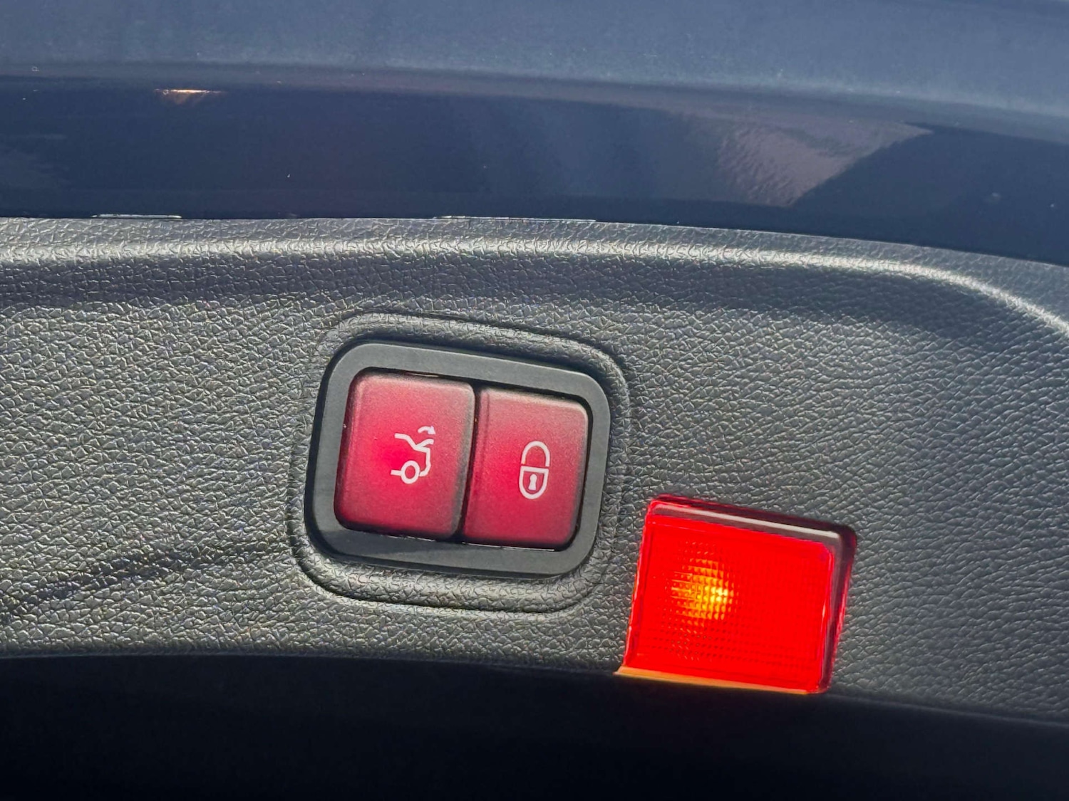 Used Mercedes-Benz C Class 2018 for sale - 77581089: Photo 39