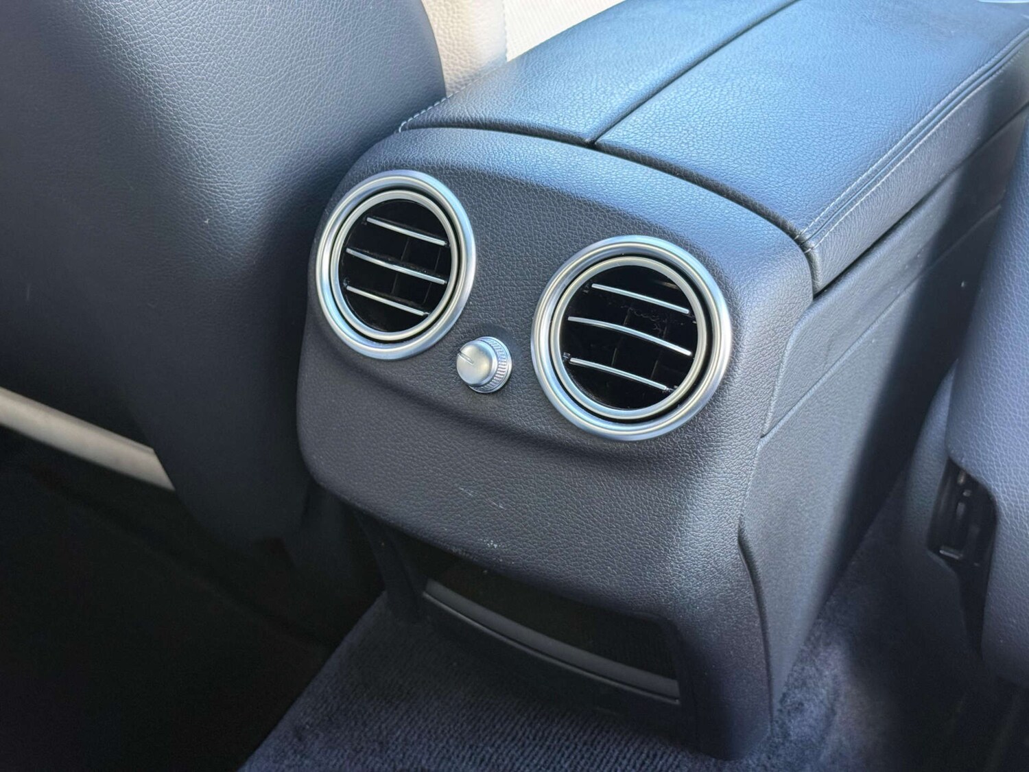 Used Mercedes-Benz C Class 2018 for sale - 77581089: Photo 42