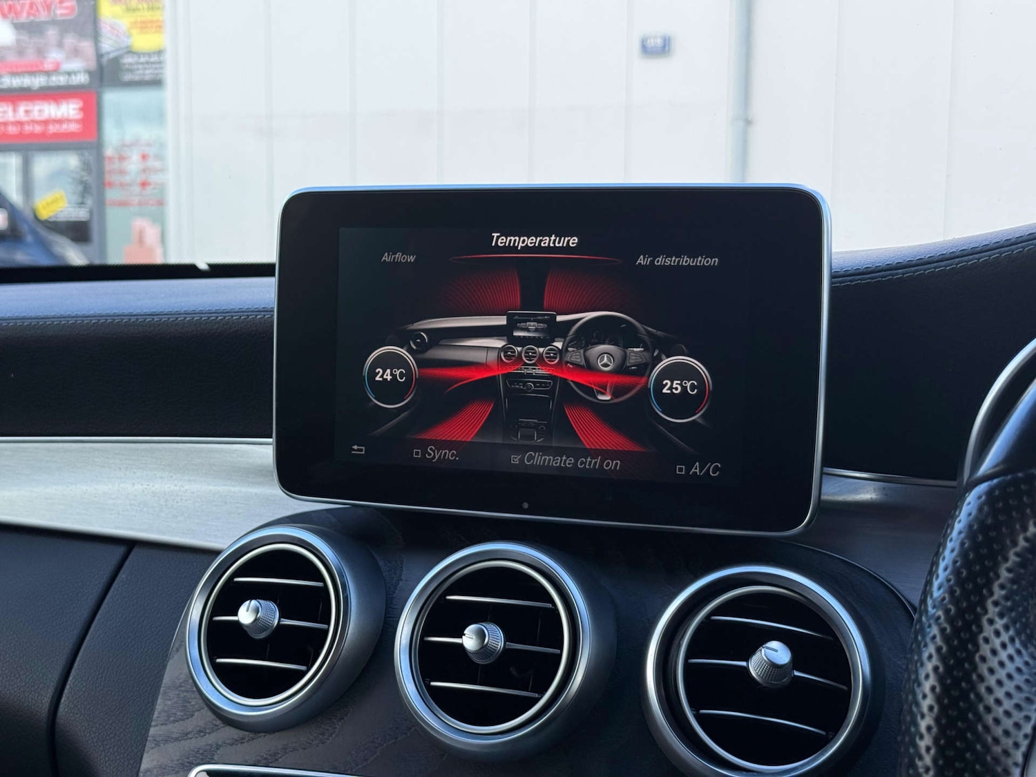 Used Mercedes-Benz C Class 2018 for sale - 77581089: Photo 62