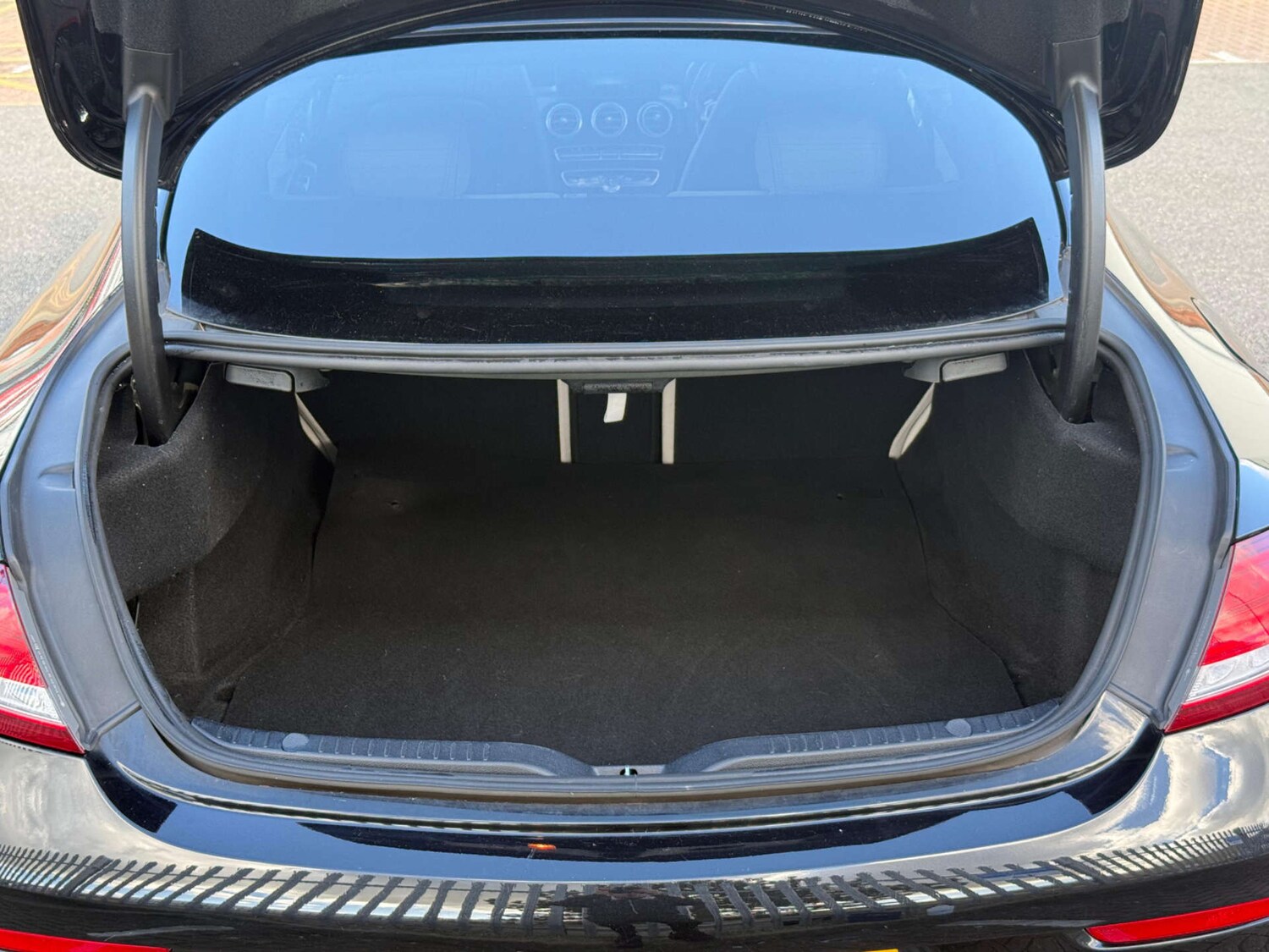 Used Mercedes-Benz C Class 2018 for sale - 77581089: Photo 67