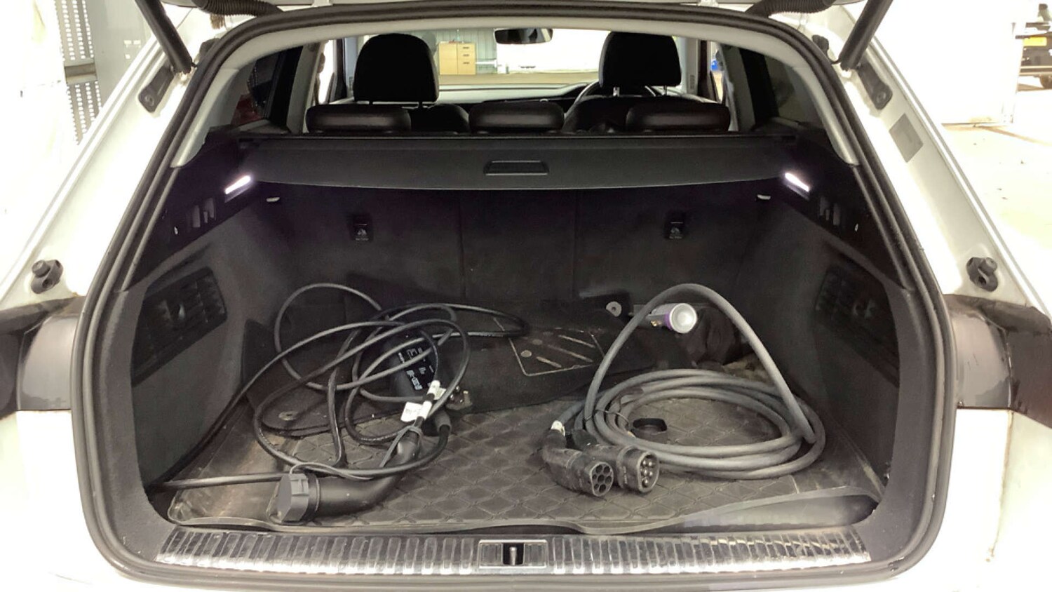 Used Audi e-tron 2020 for sale - 77998537: Photo 7