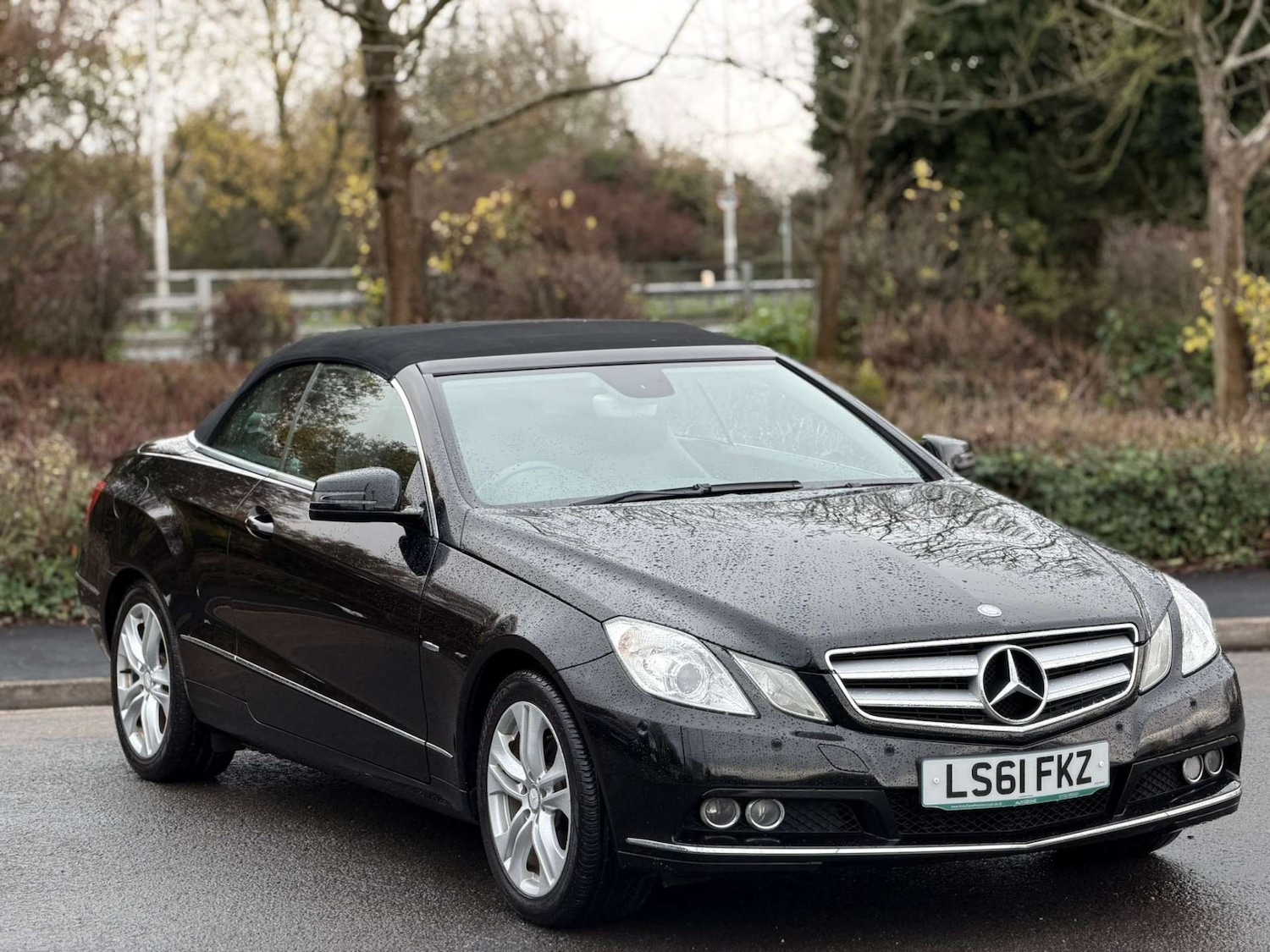 Used Mercedes-Benz E Class 2011 for sale - 77437453: Photo 4