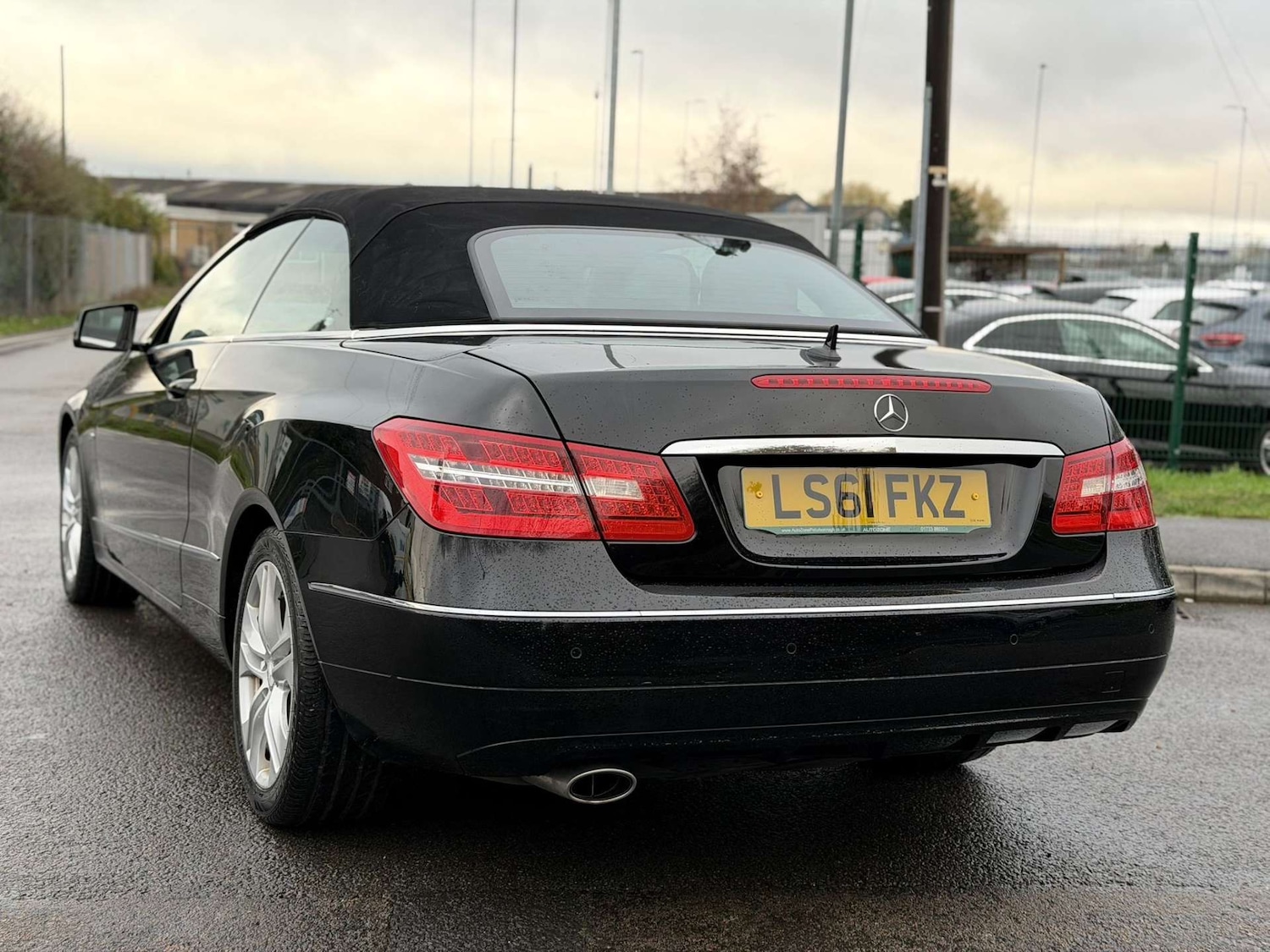 Used Mercedes-Benz E Class 2011 for sale - 77437453: Photo 5