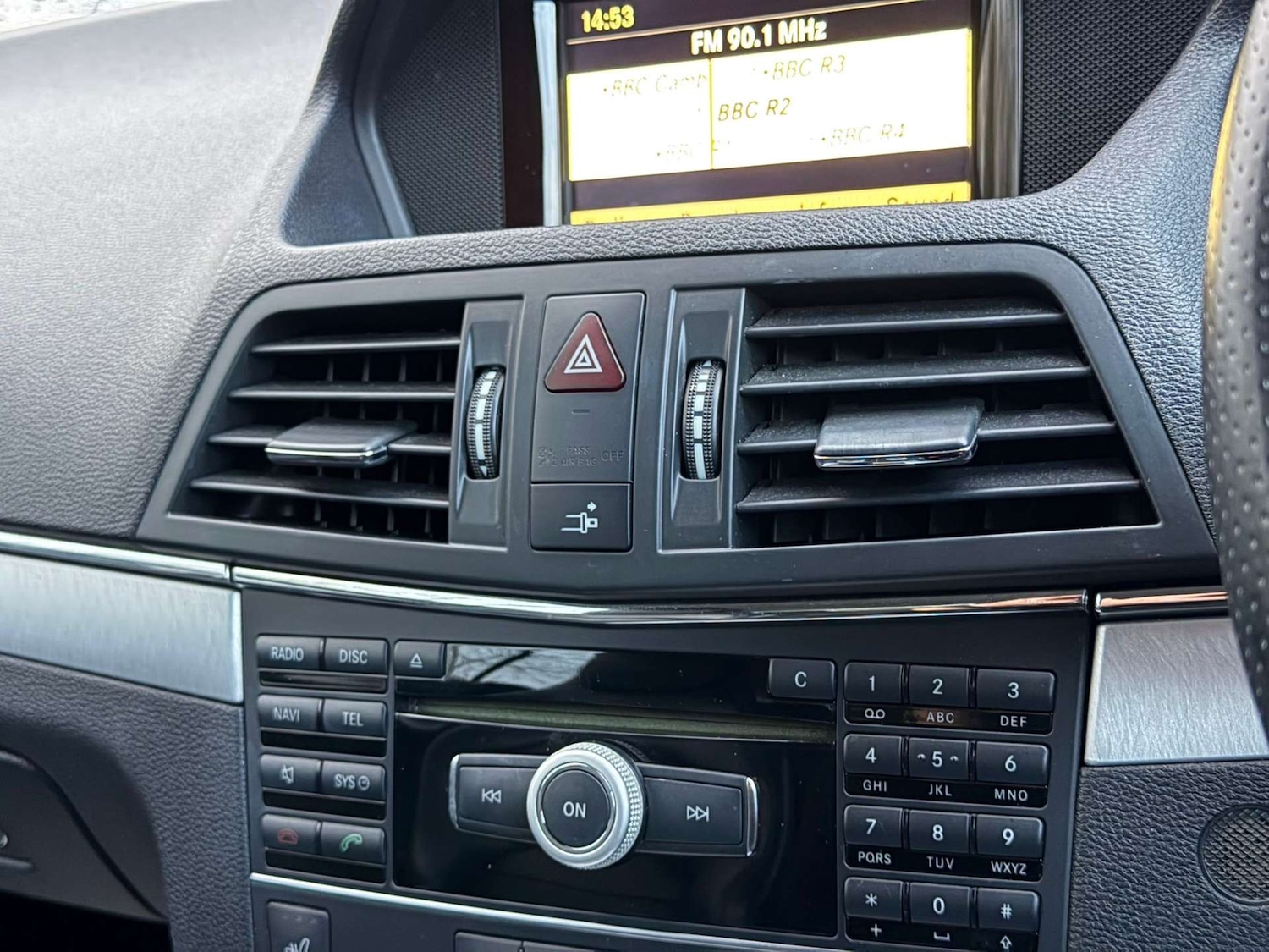 Used Mercedes-Benz E Class 2011 for sale - 77437453: Photo 50