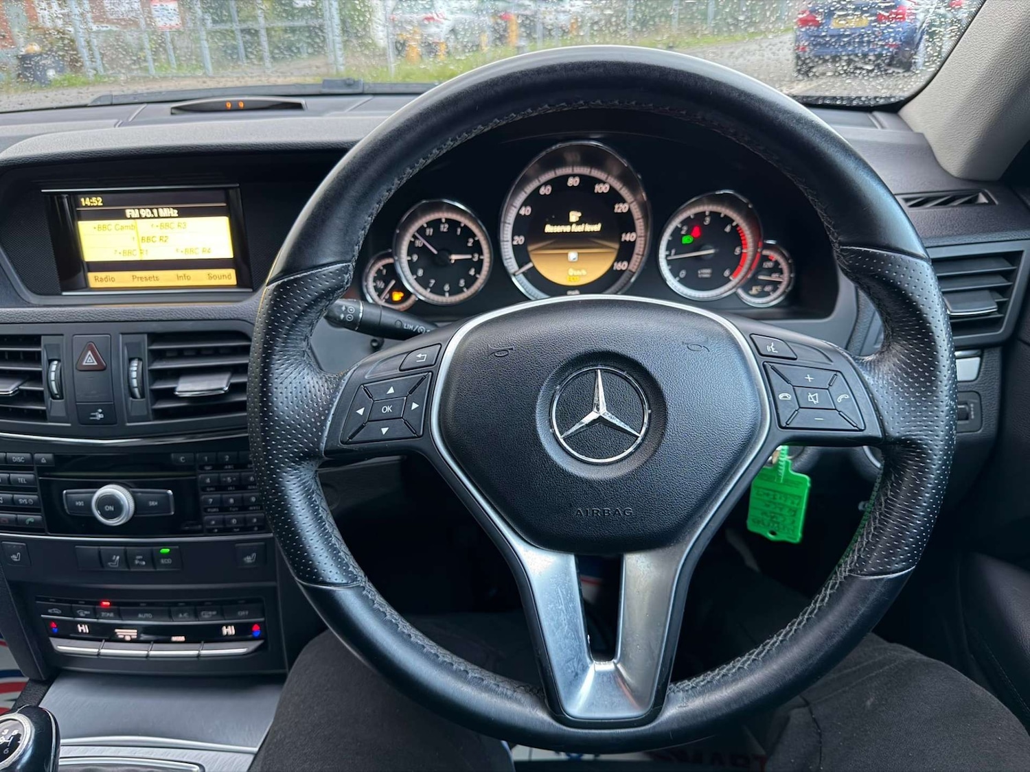 Used Mercedes-Benz E Class 2011 for sale - 77437453: Photo 59