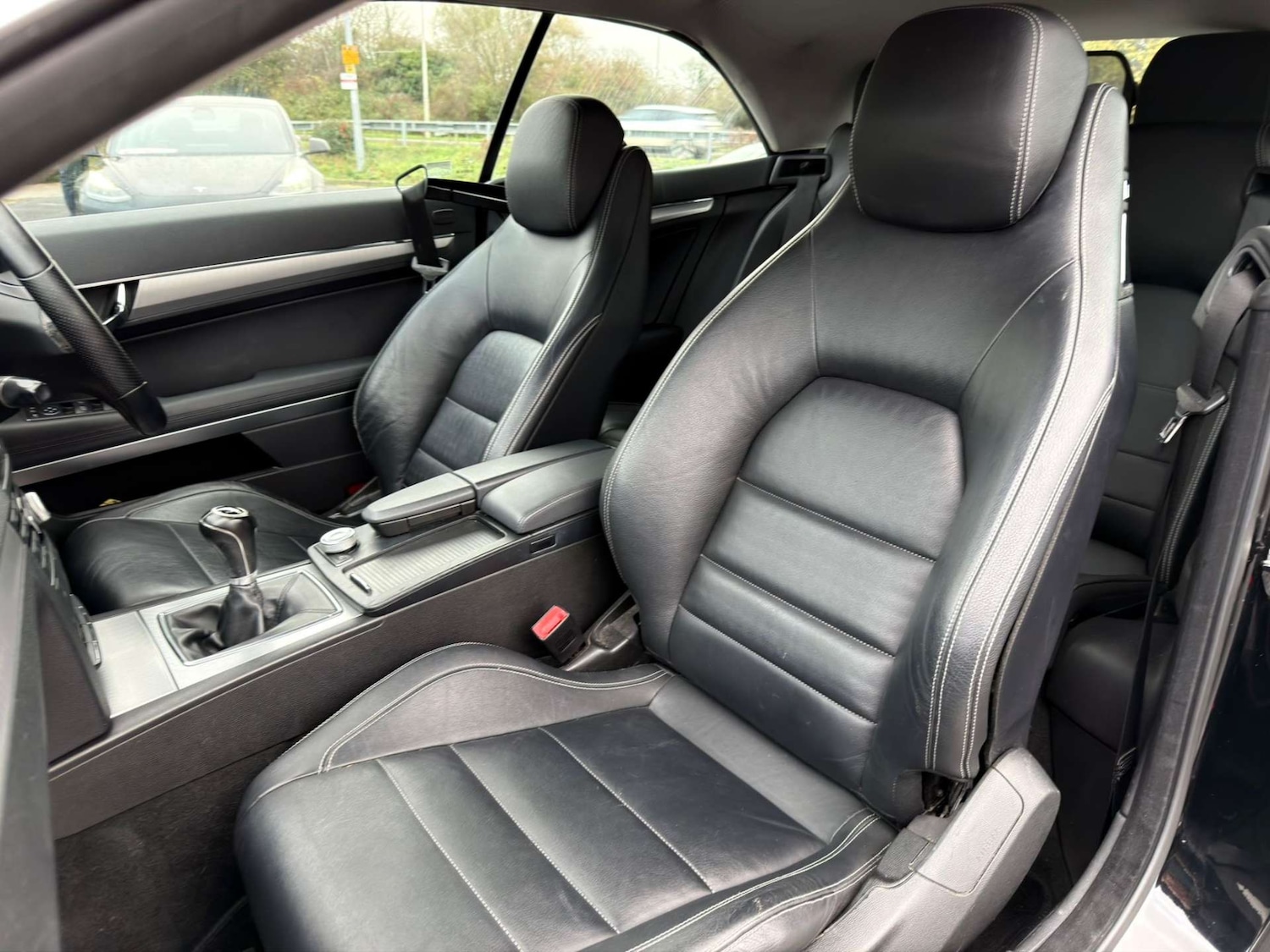 Used Mercedes-Benz E Class 2011 for sale - 77437453: Photo 60