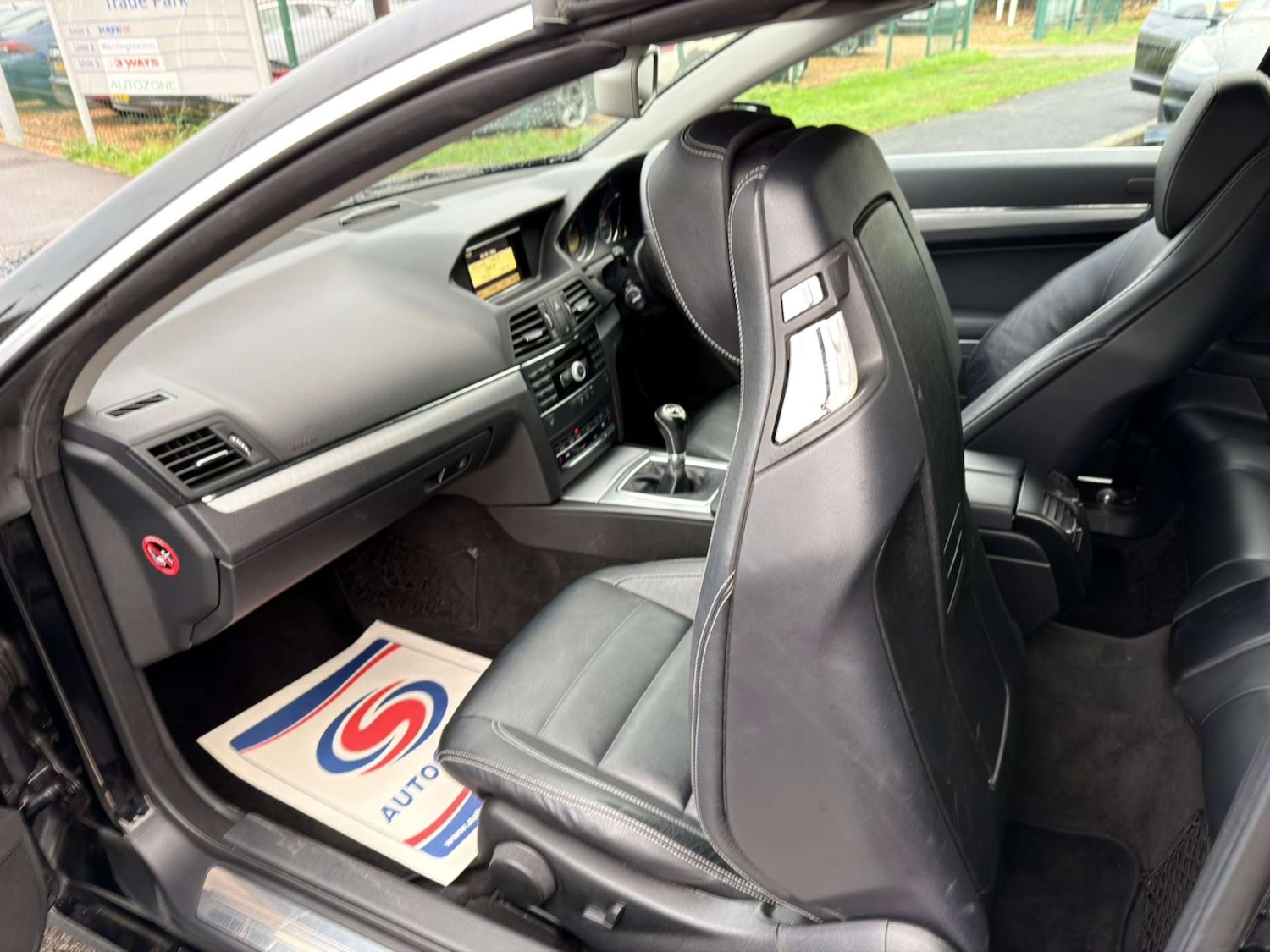 Used Mercedes-Benz E Class 2011 for sale - 77437453: Photo 61