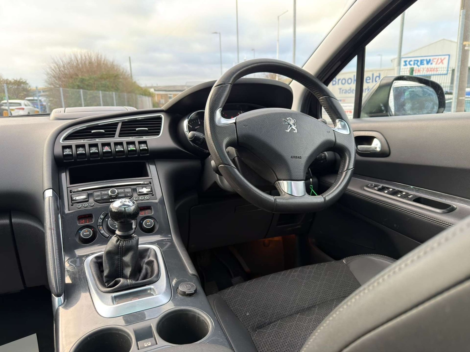 Used Peugeot 3008 2014 for sale - 77437572: Photo 24