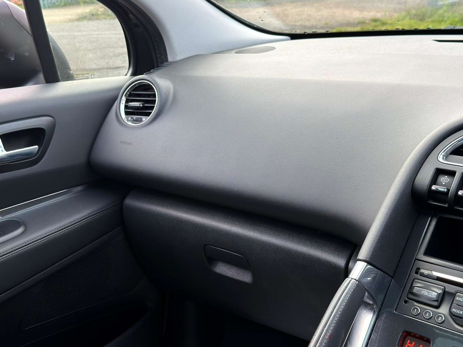 Used Peugeot 3008 2014 for sale - 77437572: Photo 42