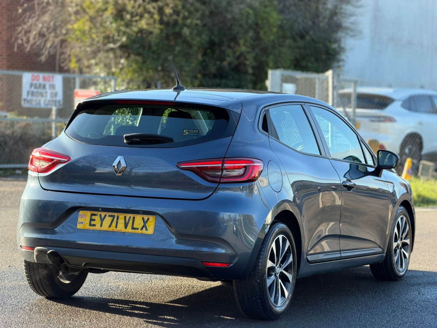 Used Renault Clio 2021 for sale - 77437702: Photo 17