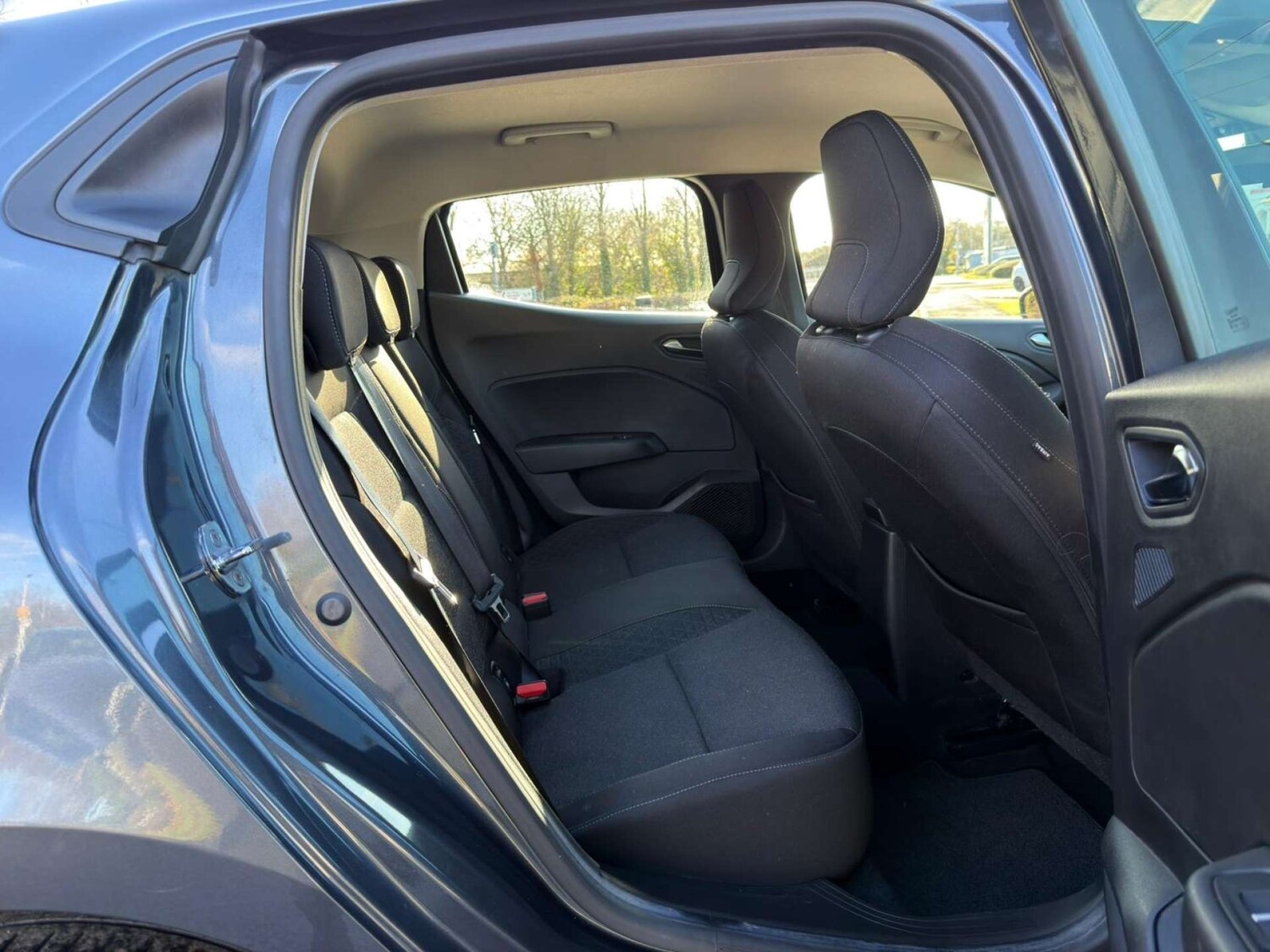 Used Renault Clio 2021 for sale - 77437702: Photo 39