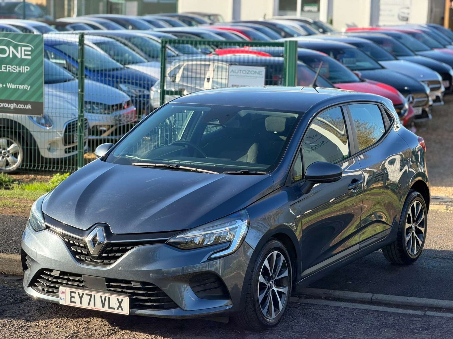 Used Renault Clio 2021 for sale - 77437702: Photo 6
