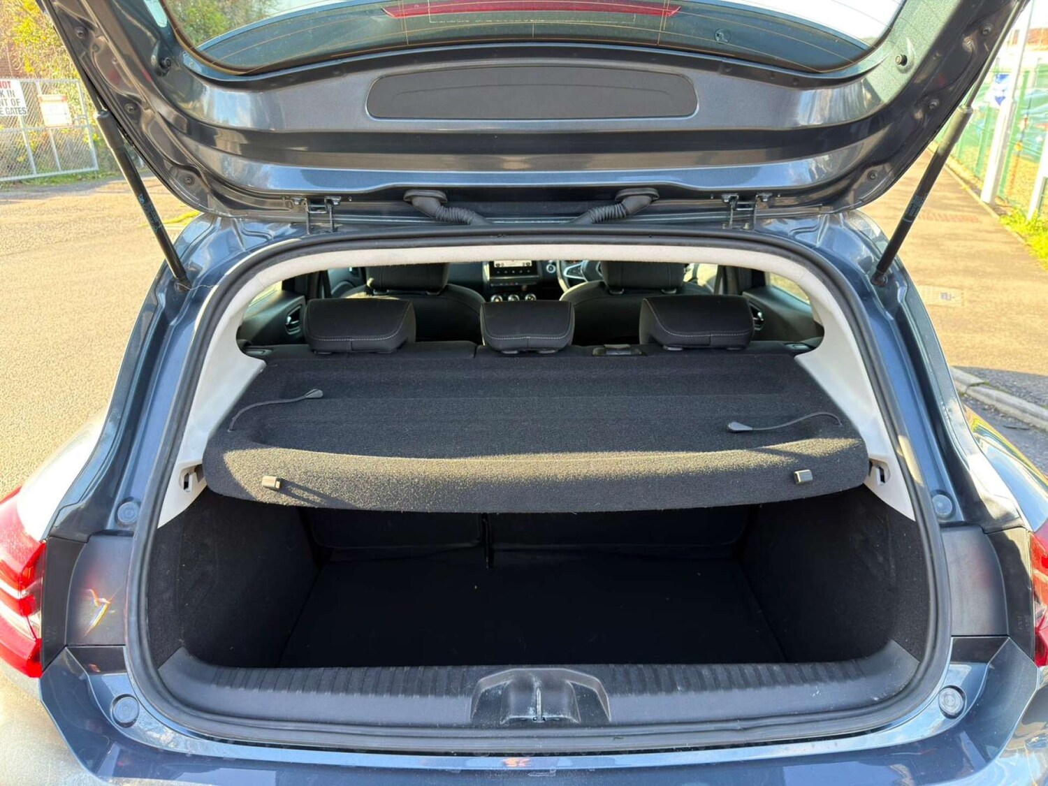 Used Renault Clio 2021 for sale - 77437702: Photo 76