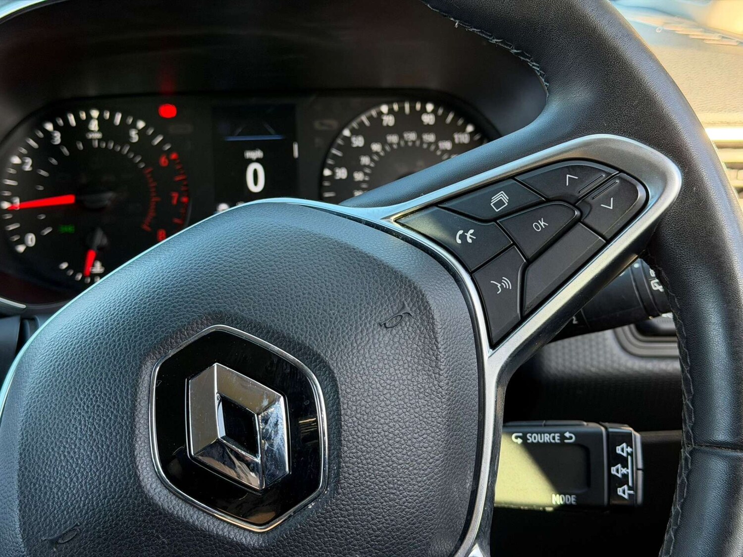 Used Renault Clio 2021 for sale - 77437702: Photo 94