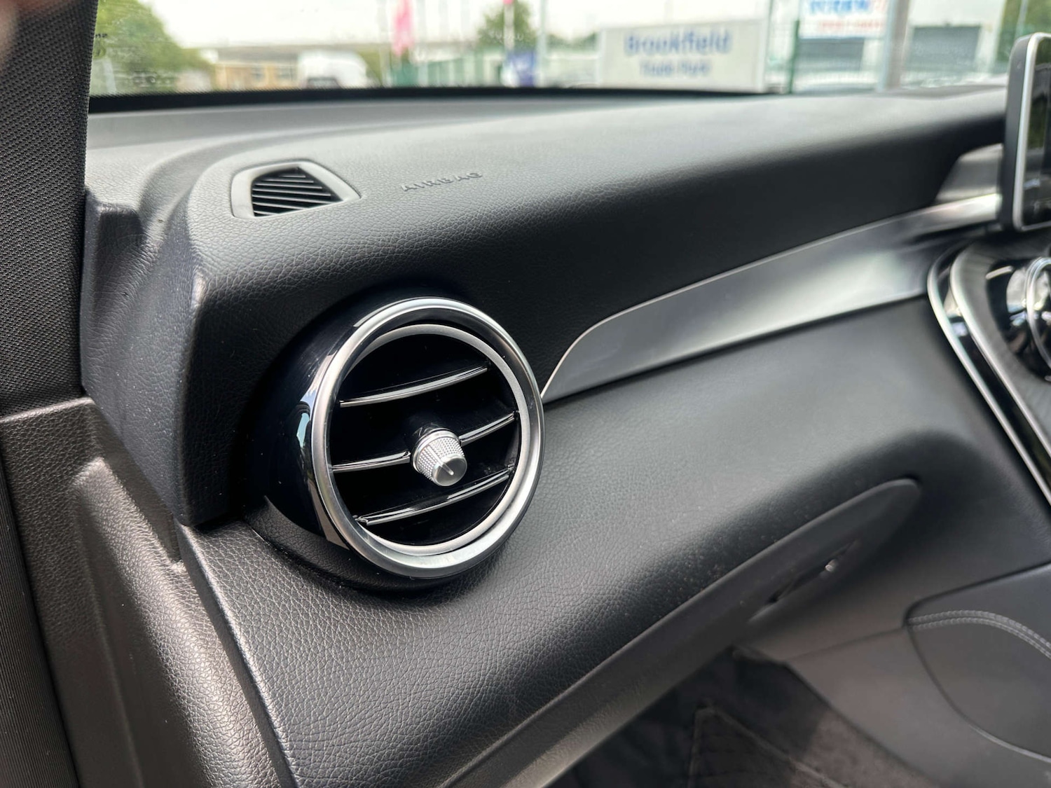 Used Mercedes-Benz GLC 2018 for sale - 77437714: Photo 42