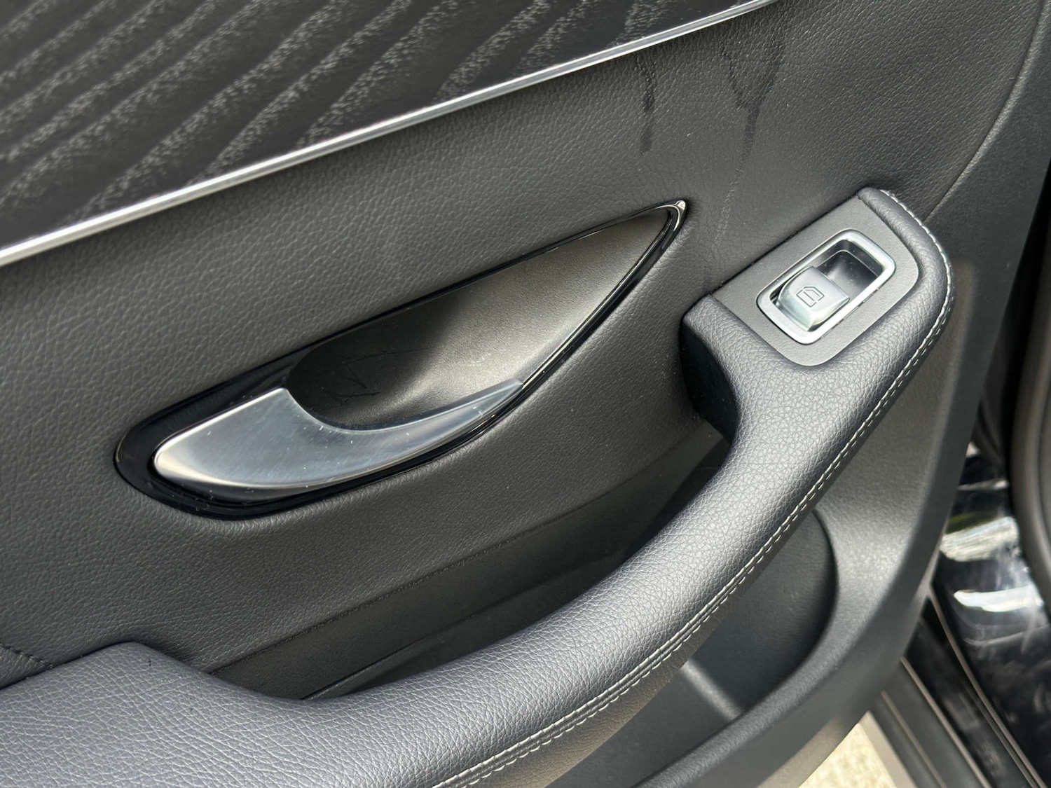 Used Mercedes-Benz GLC 2018 for sale - 77437714: Photo 49