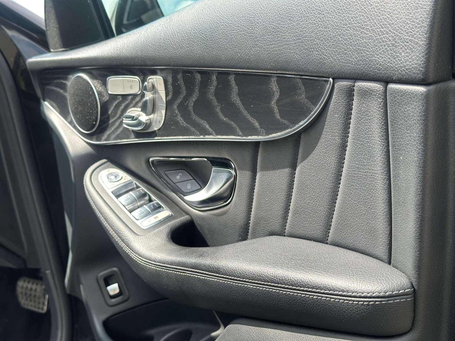 Used Mercedes-Benz GLC 2018 for sale - 77437714: Photo 54