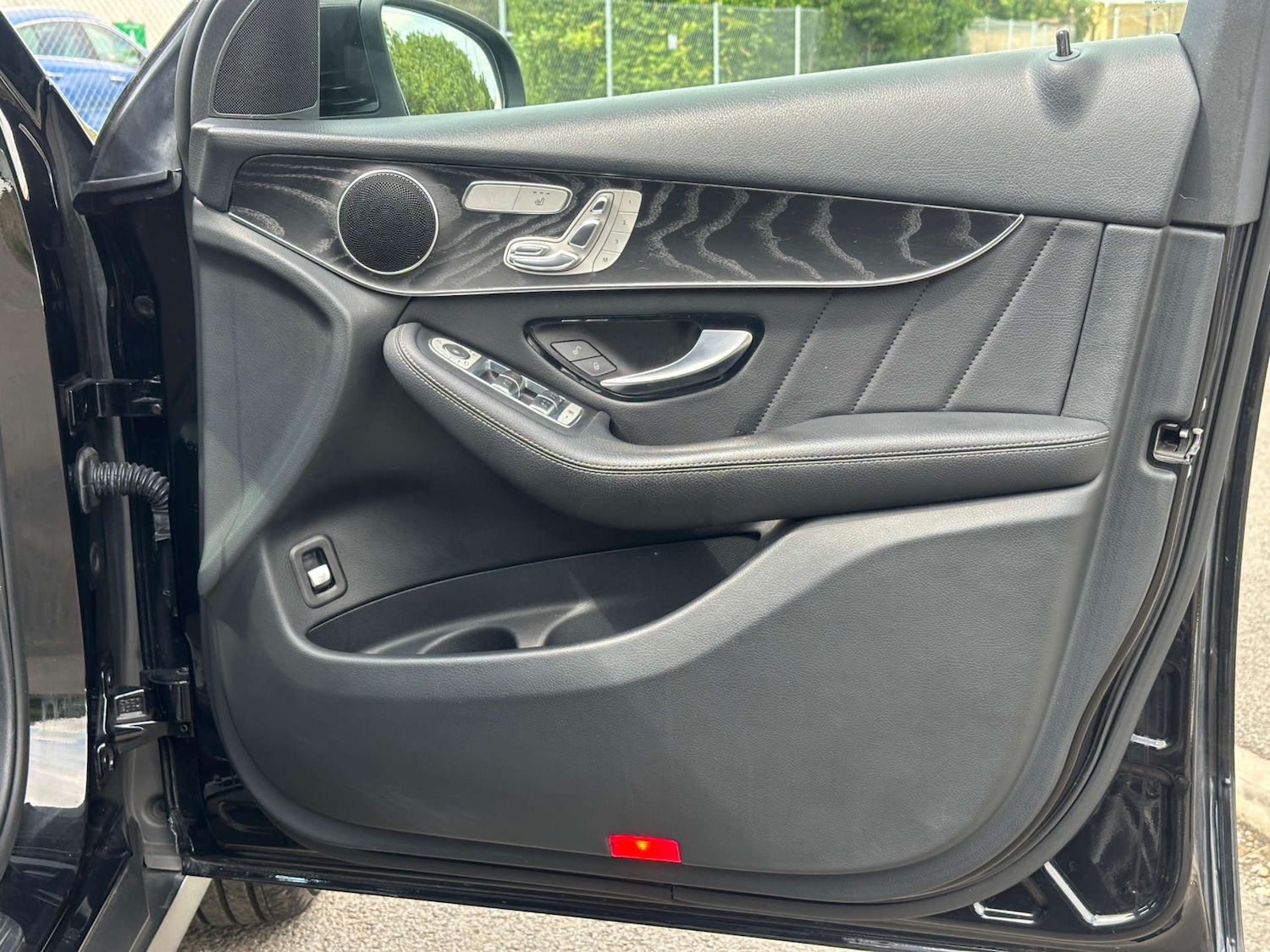 Used Mercedes-Benz GLC 2018 for sale - 77437714: Photo 55